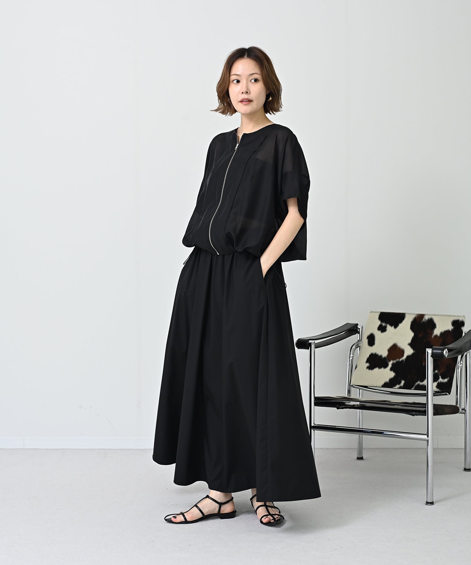 ブラック　model：H167