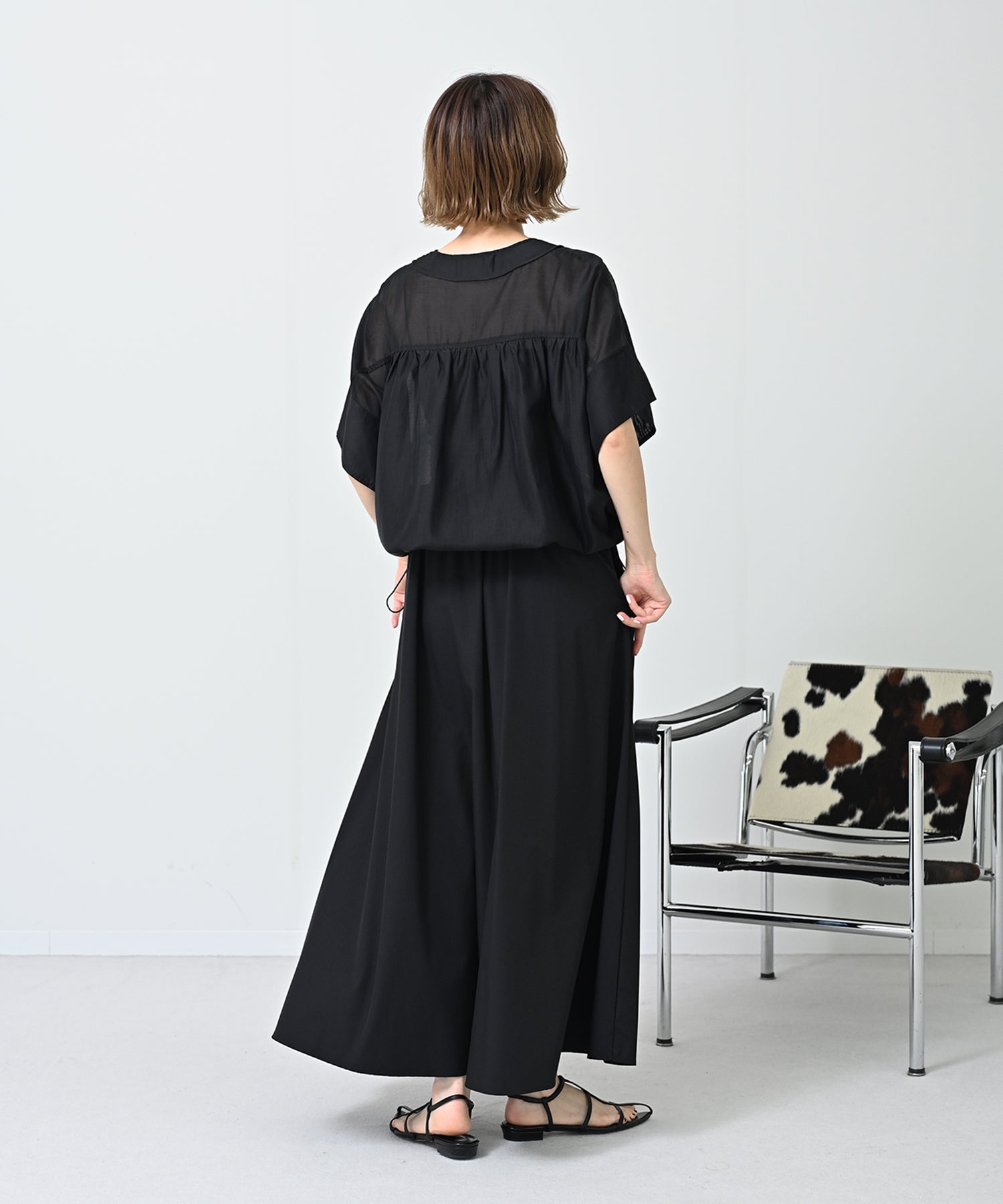 ブラック　model：H167