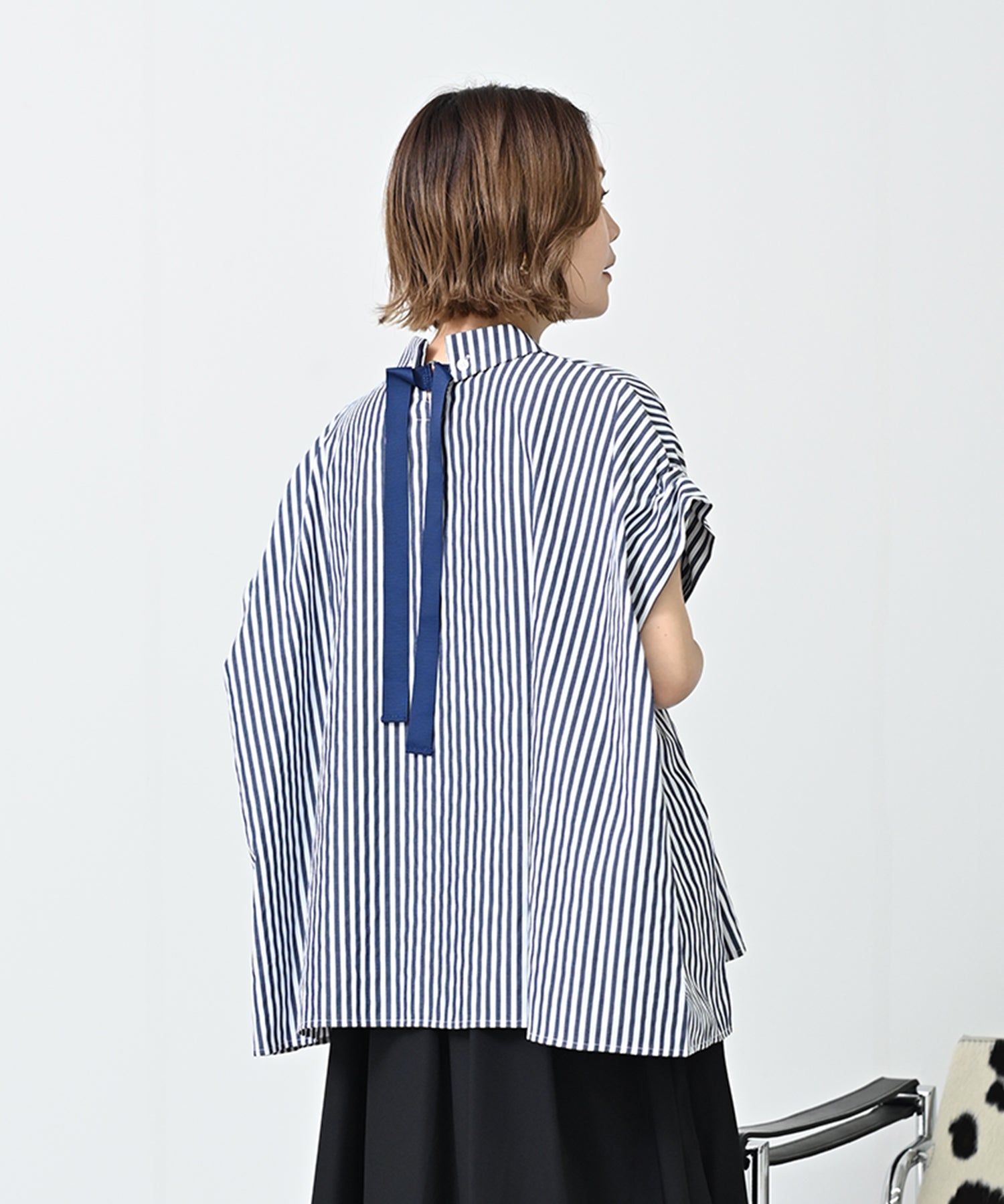 美品　 BEATRICE バックリボン　ホワイト　シャツ　半袖 美品 BEATRICE バックリボン ホワイト シャツ 半袖 - メルカリ