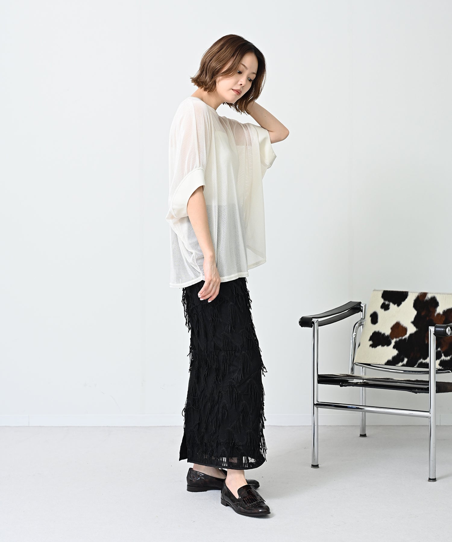 オフホワイト　model：H167