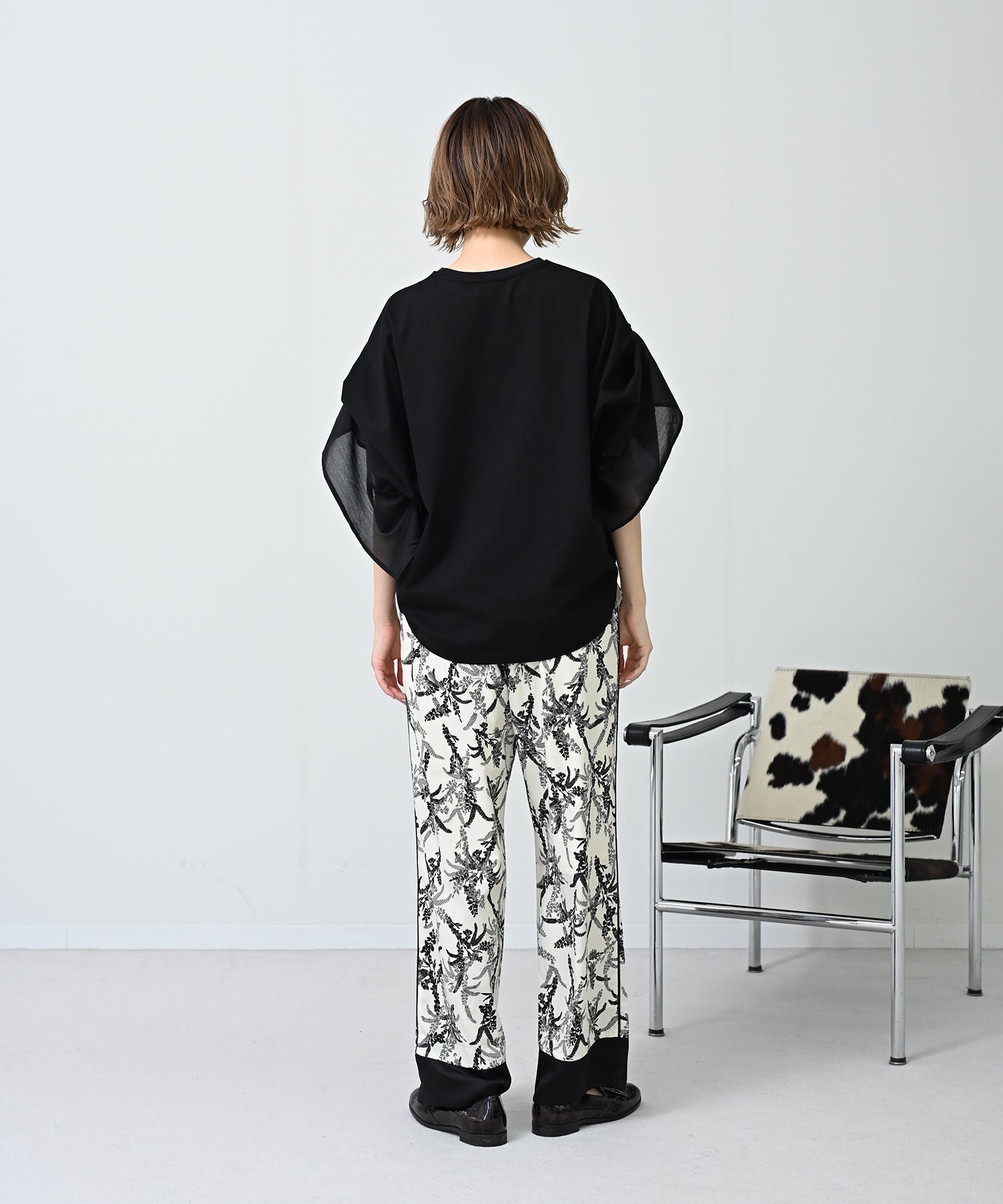 ブラック　model：H167