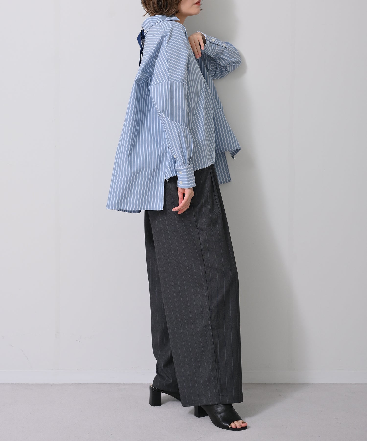 グレーストライプ　model：H167