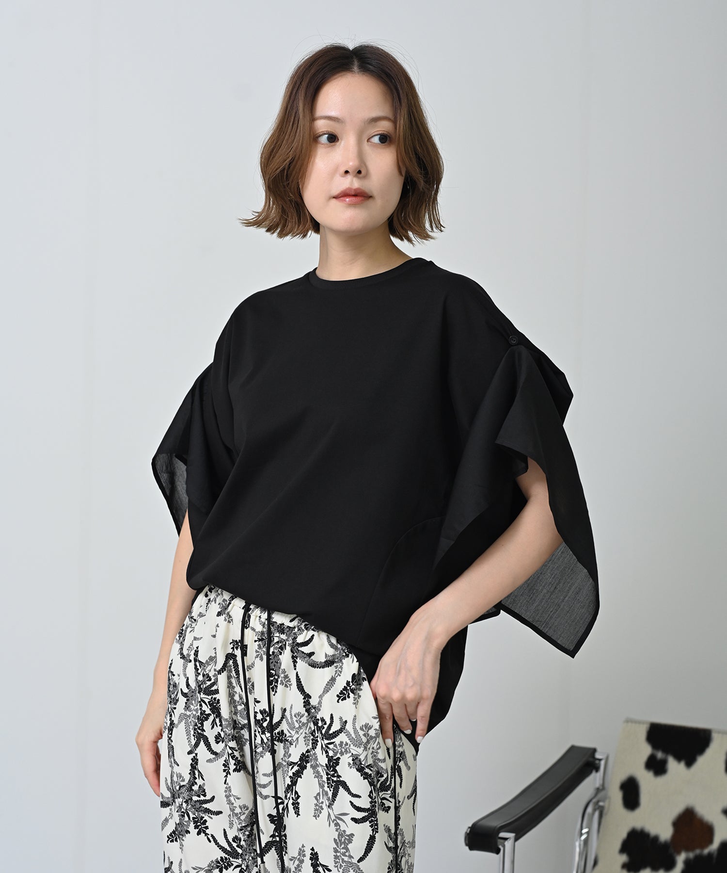 ブラック　model：H167