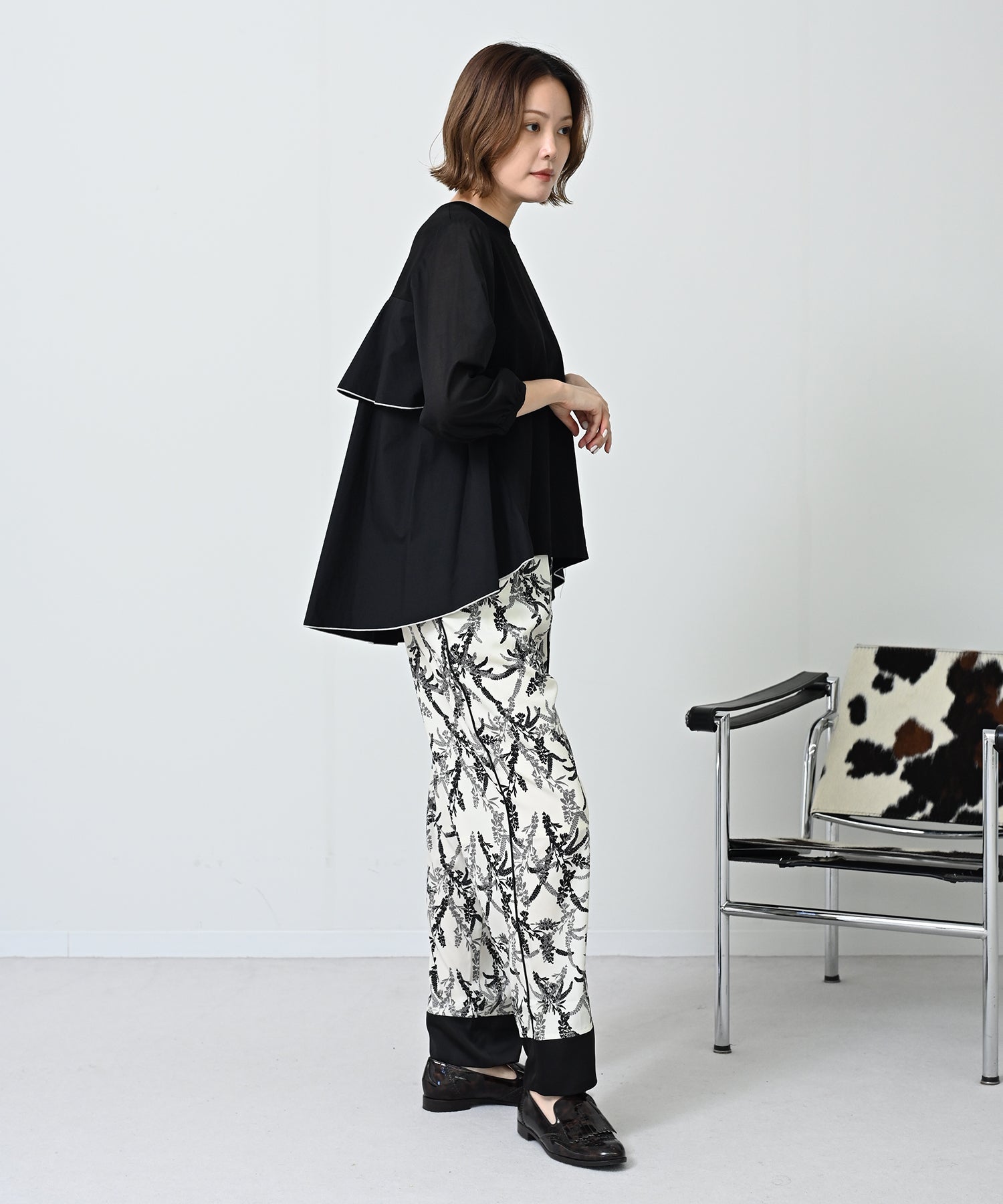 ブラック　model：H167