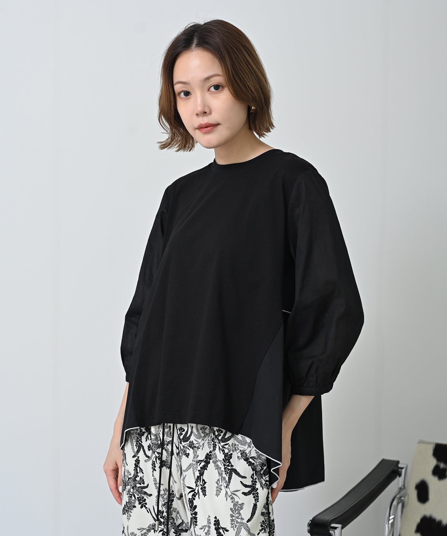 ブラック　model：H167