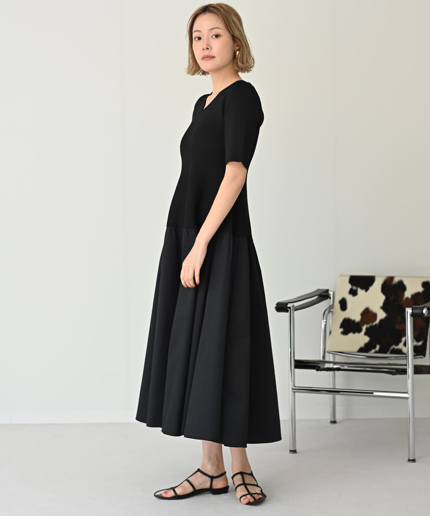 ブラック　model：H167