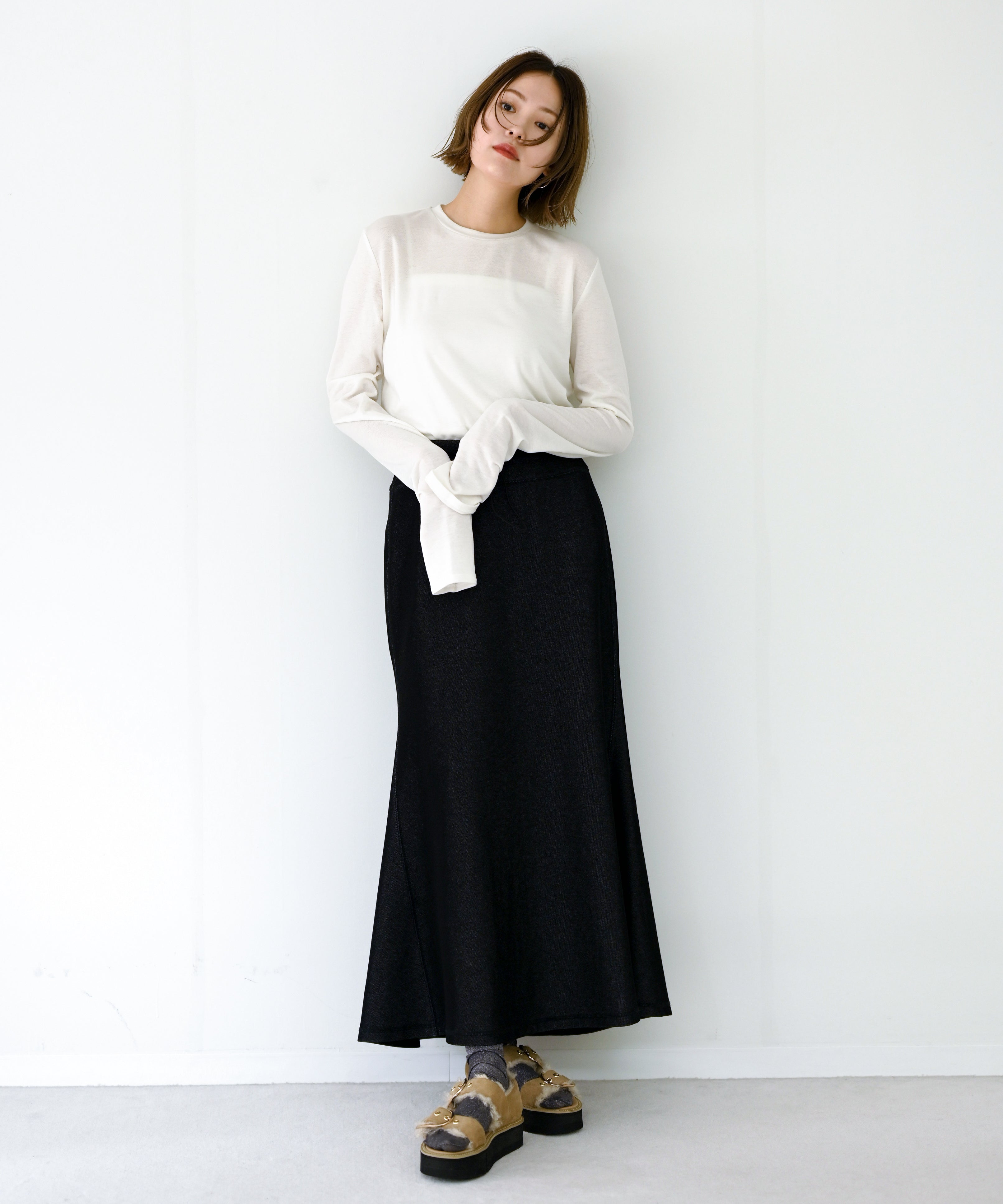 オフホワイト　model：H167