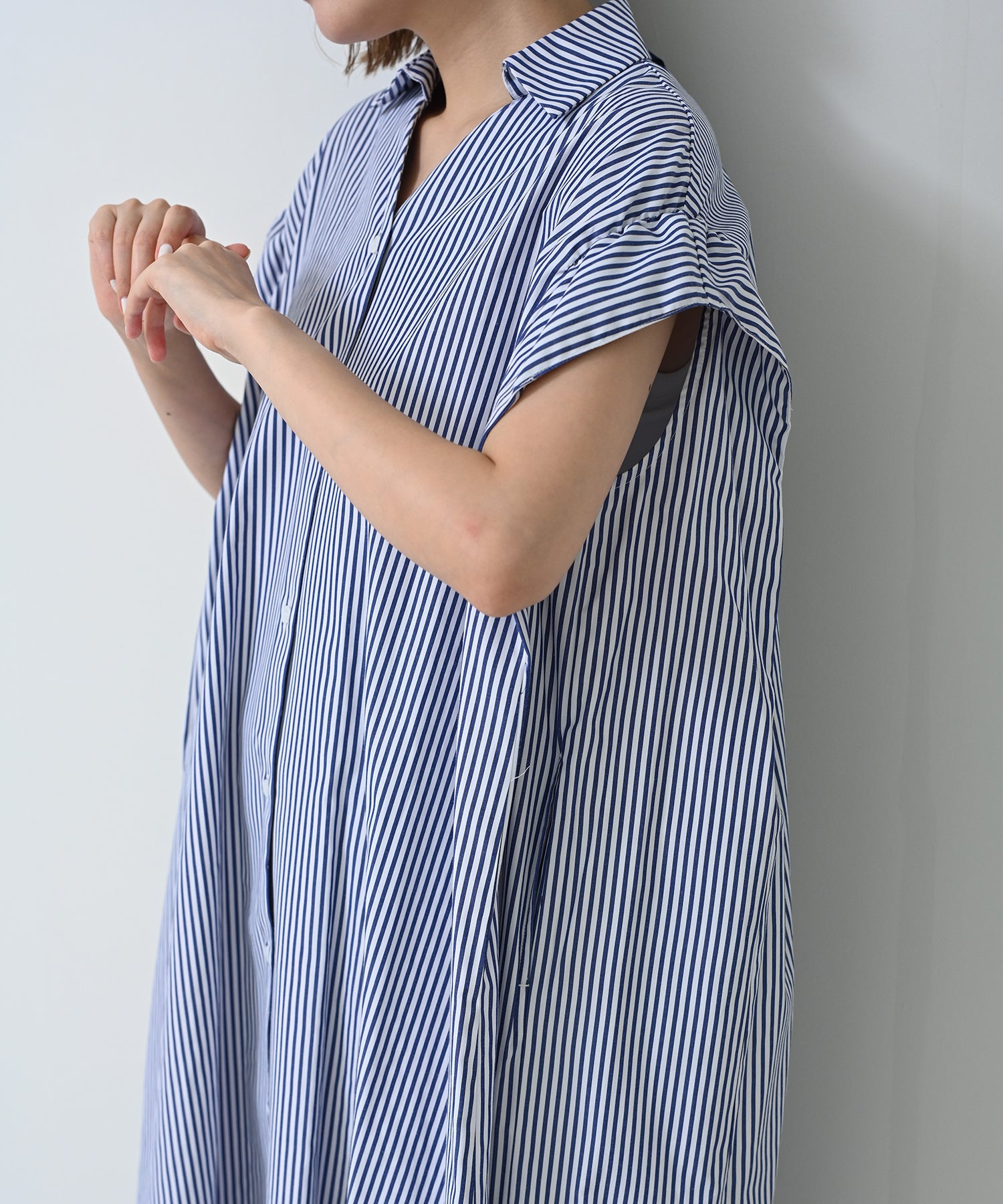 ネイビー×オフ　model：H167