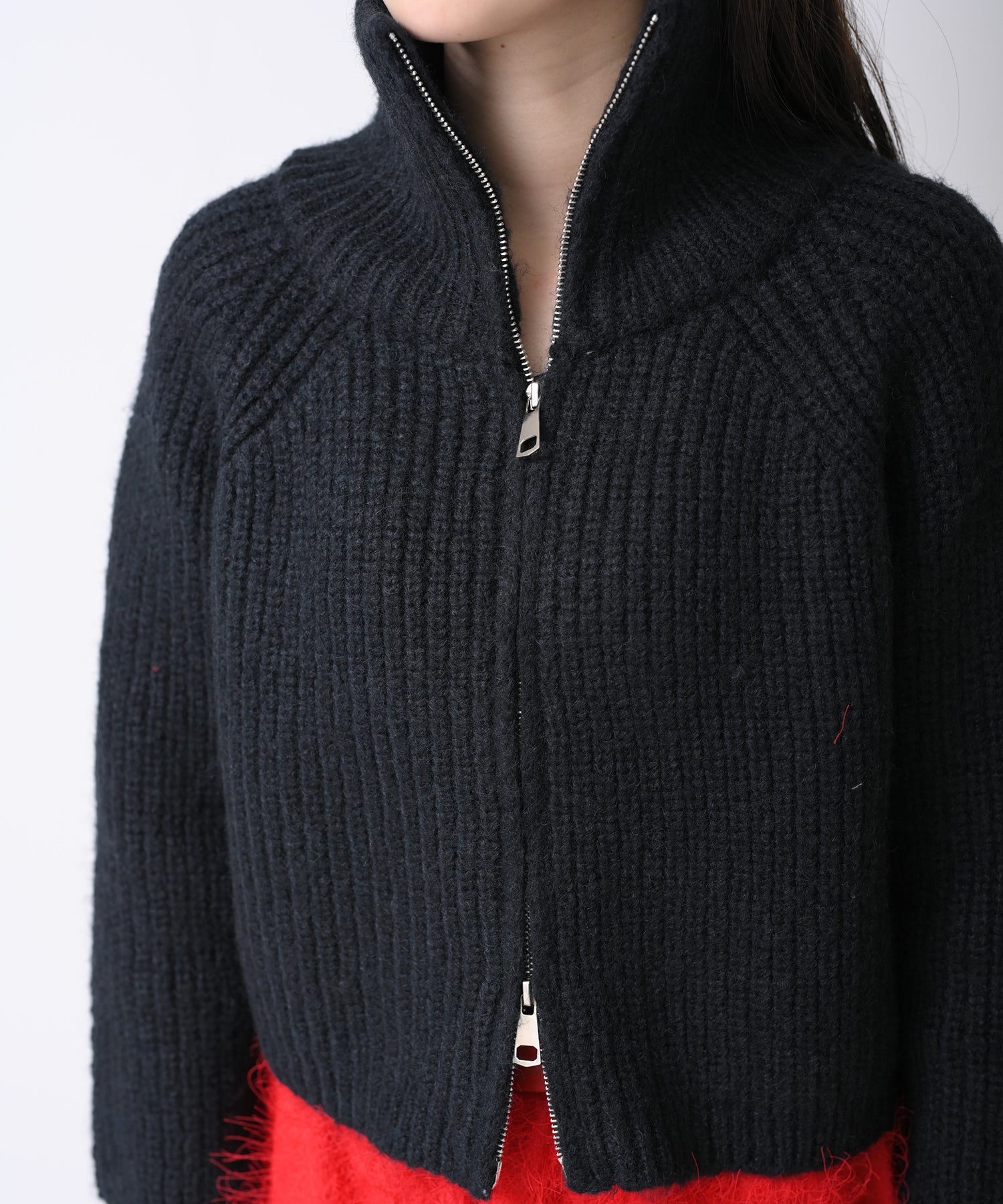 ブラック　model：H160