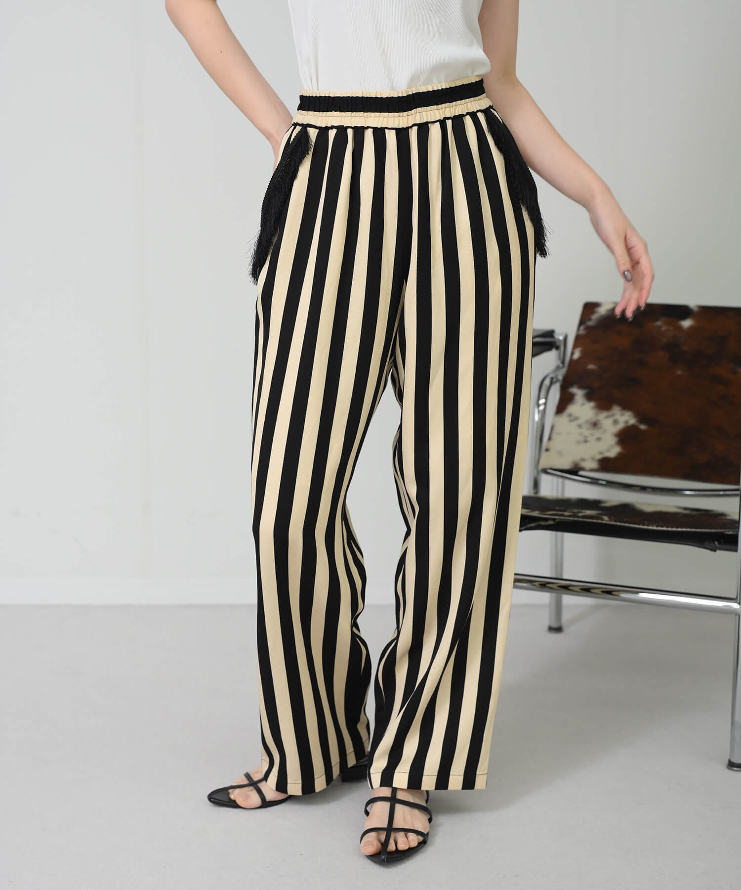 ベージュ　model：H160