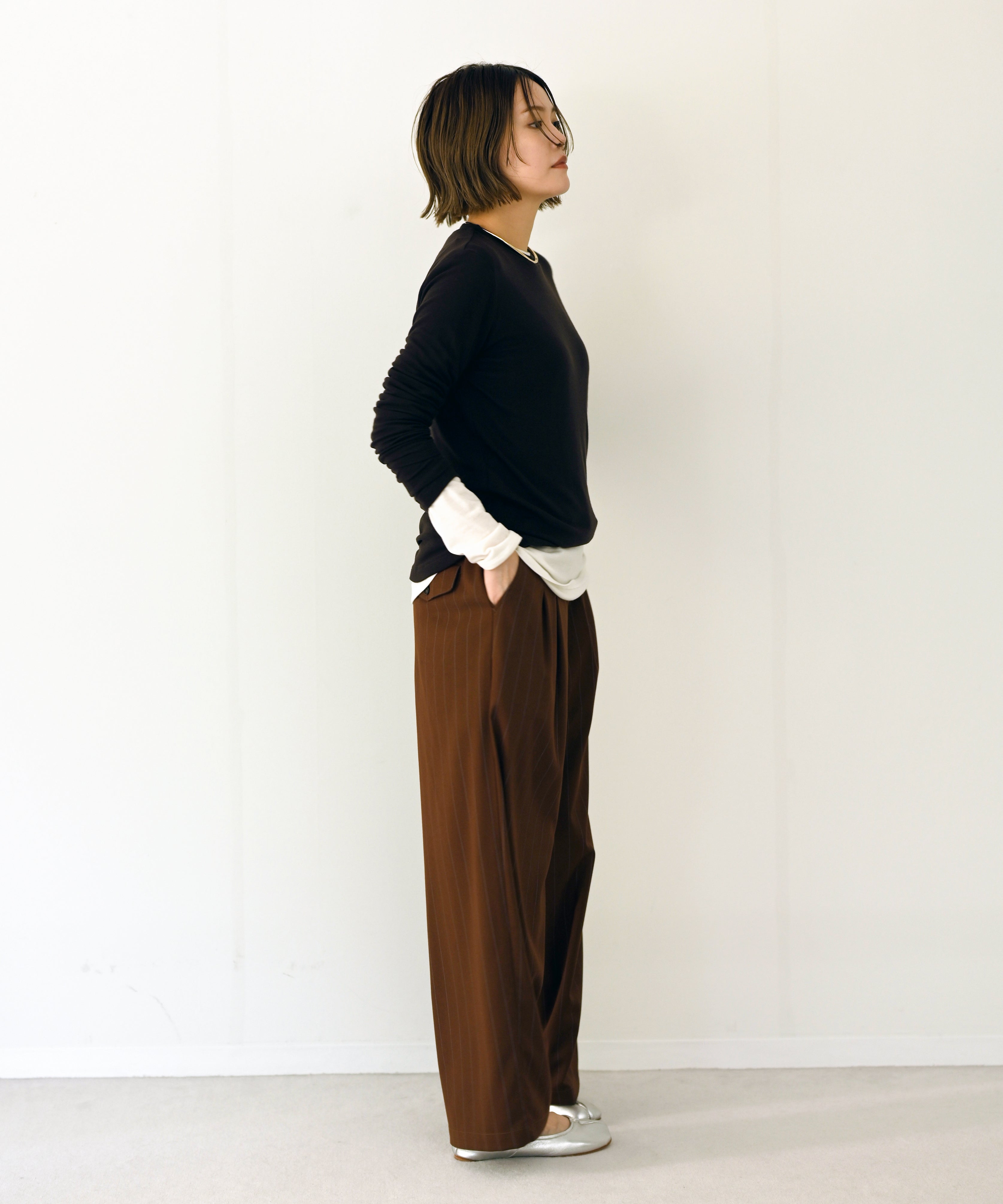 ブラウン　model：H167