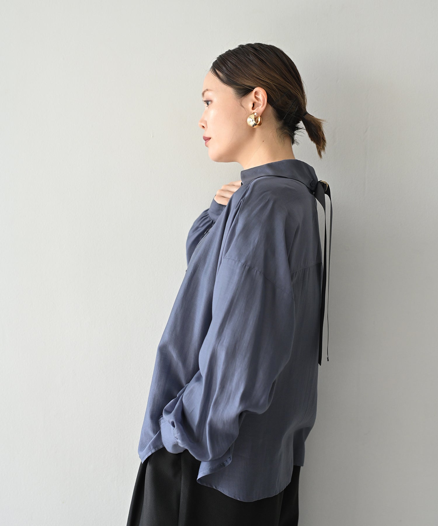 ブルーグレー　model：H167
