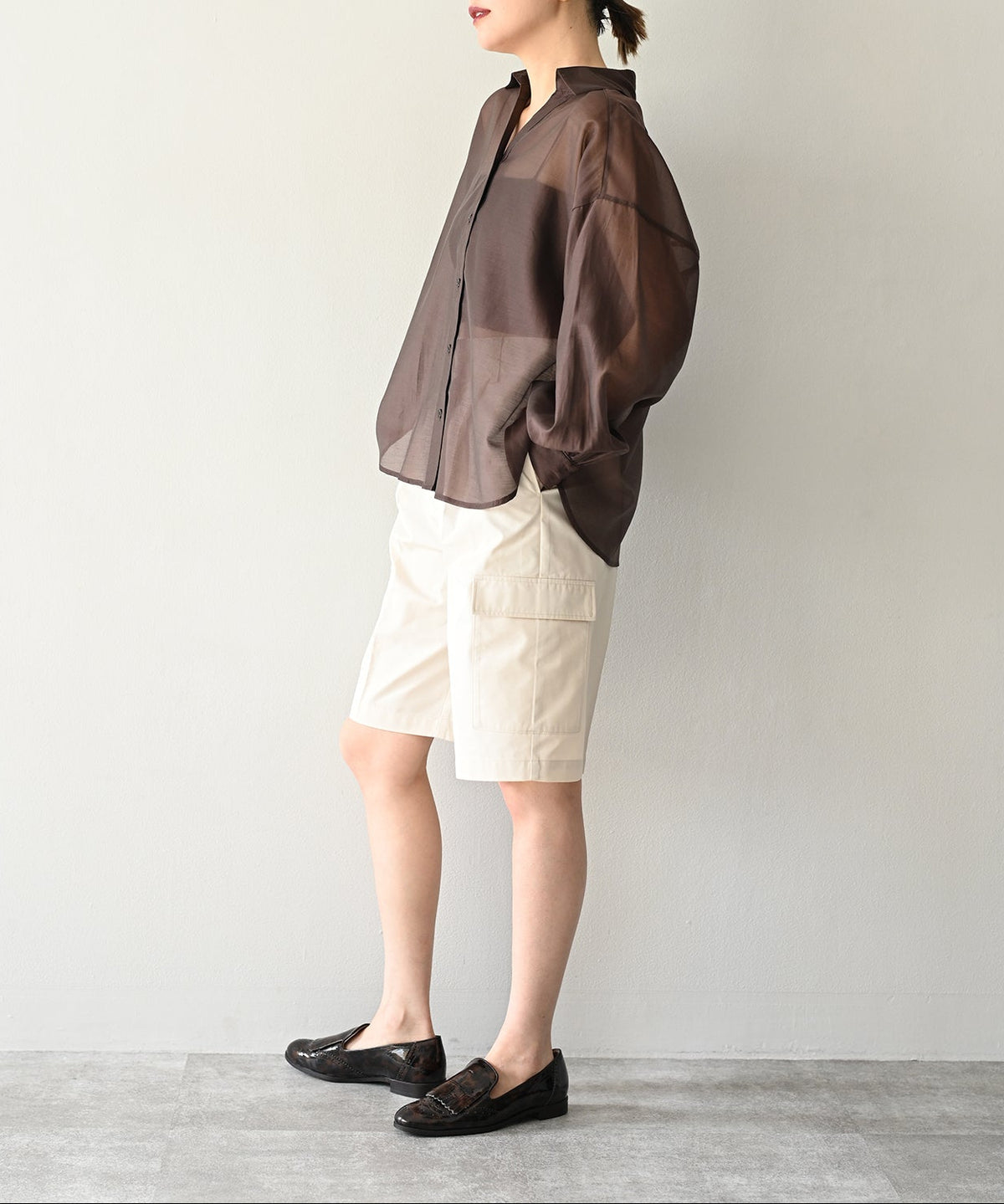 ダークブラウン　model：H167