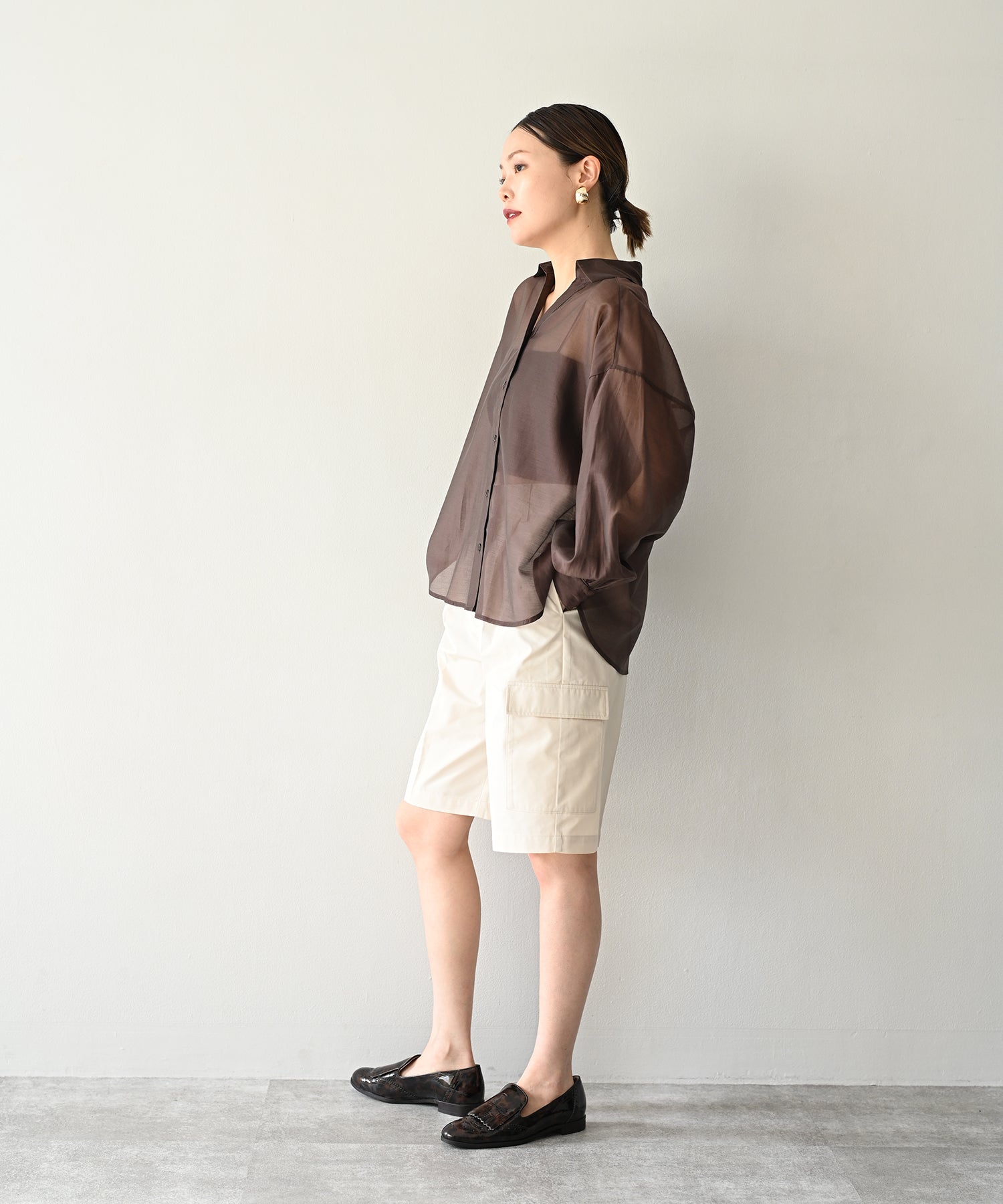 ダークブラウン　model：H167