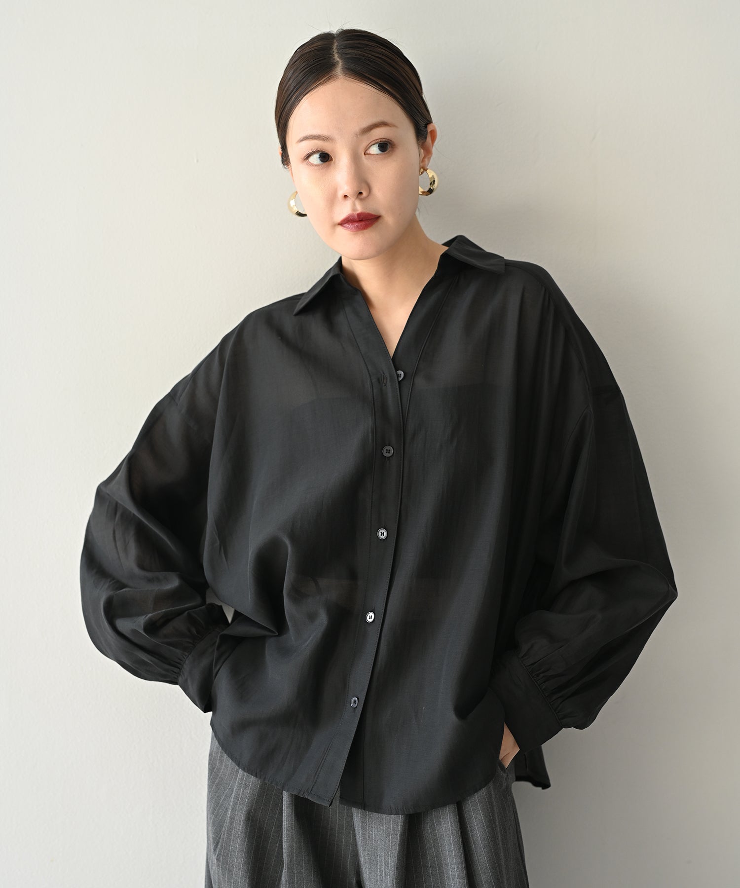 ブラック　model：H167