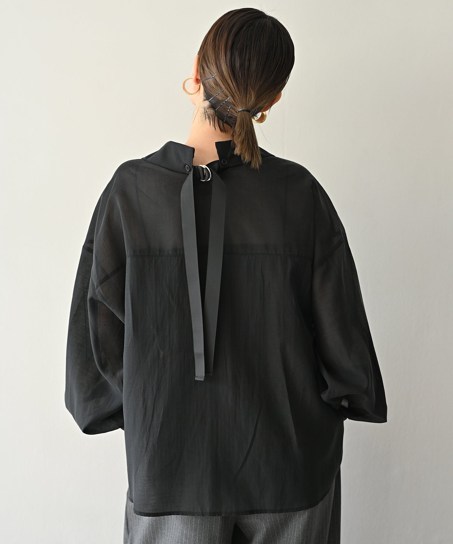 ブラック　model：H167