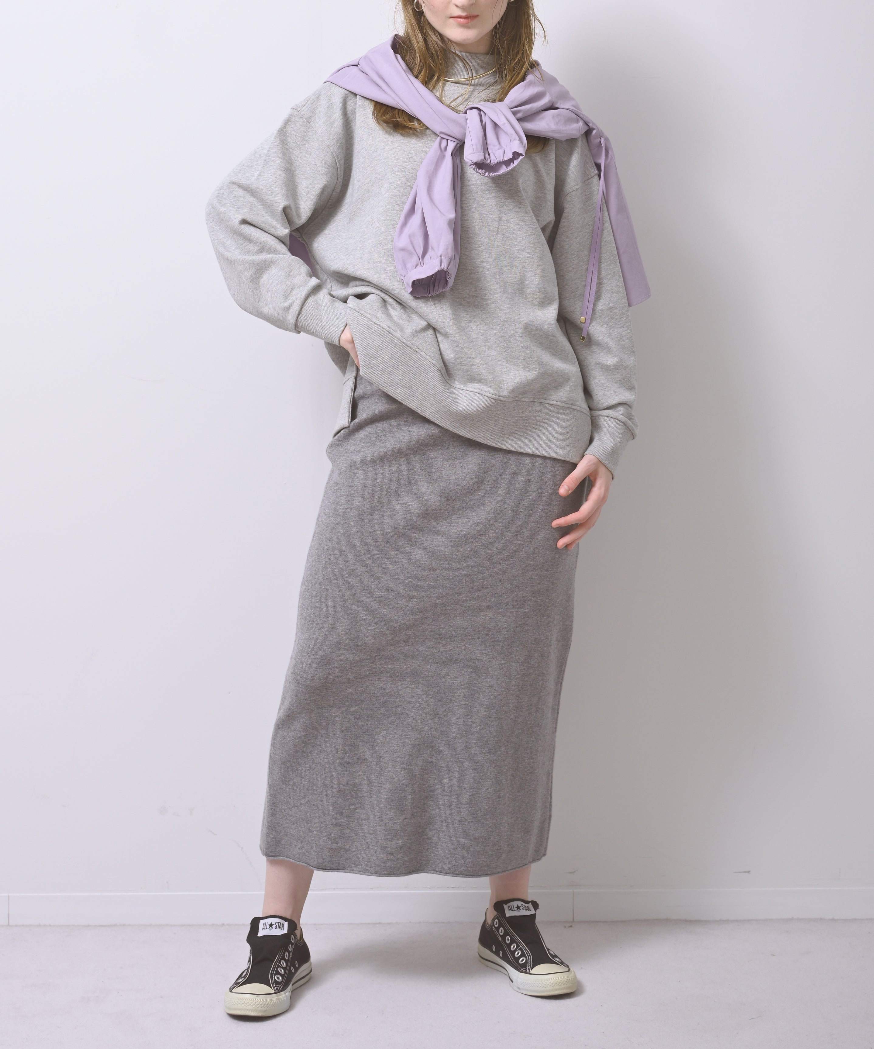 グレー　model：H167 