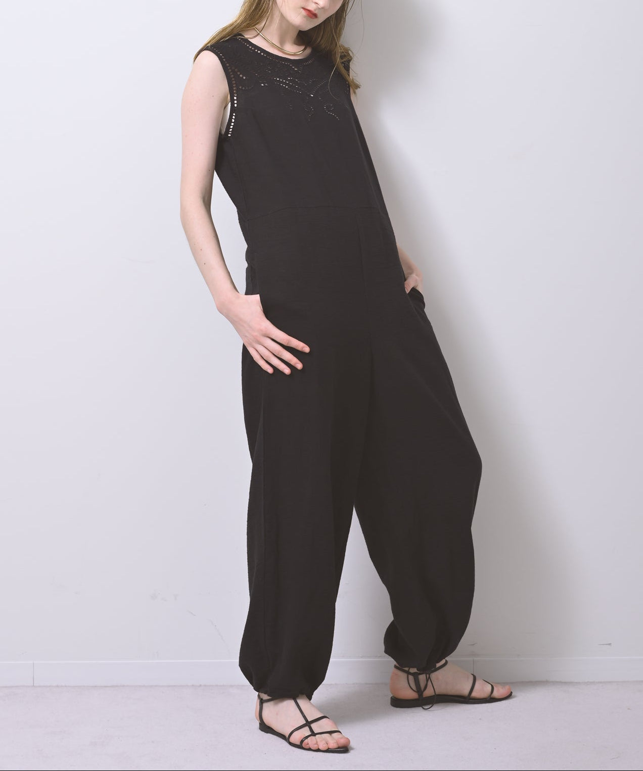 ブラック　model：H170