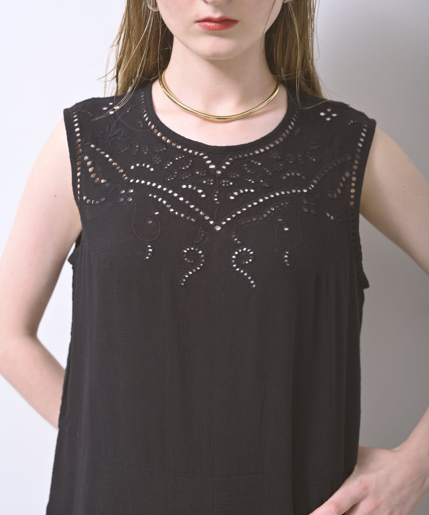 ブラック　model：H170