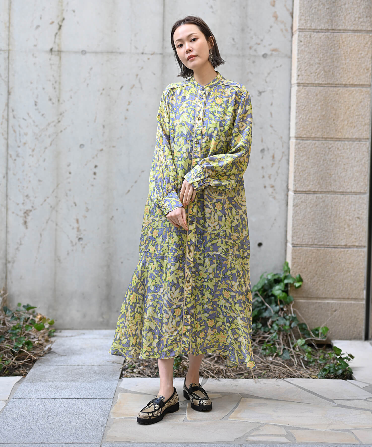 イエロー　model；H167