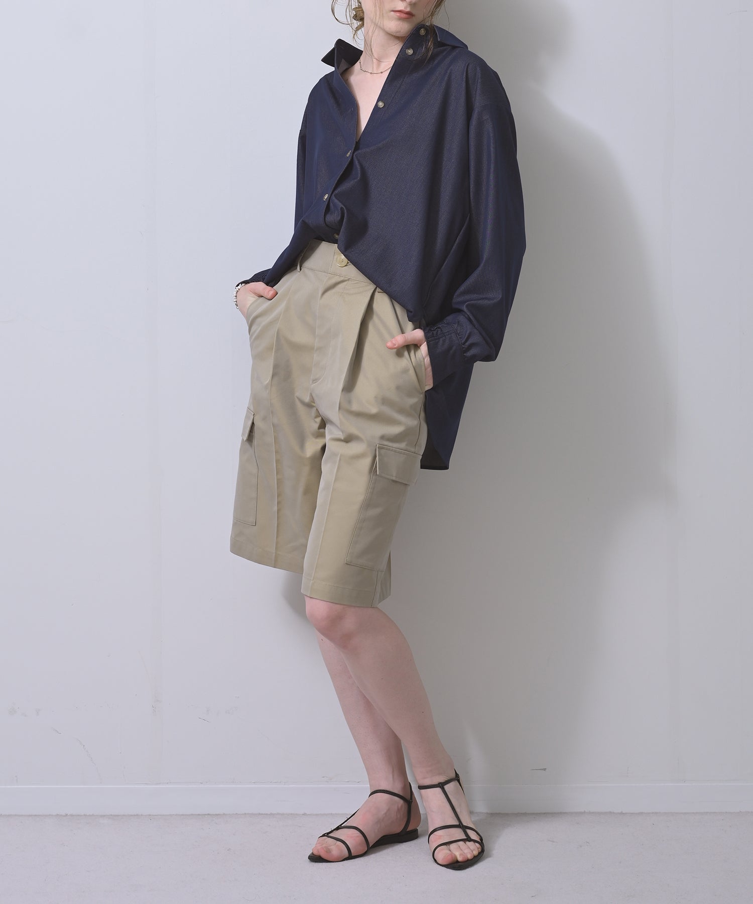 ネイビー　model：H170