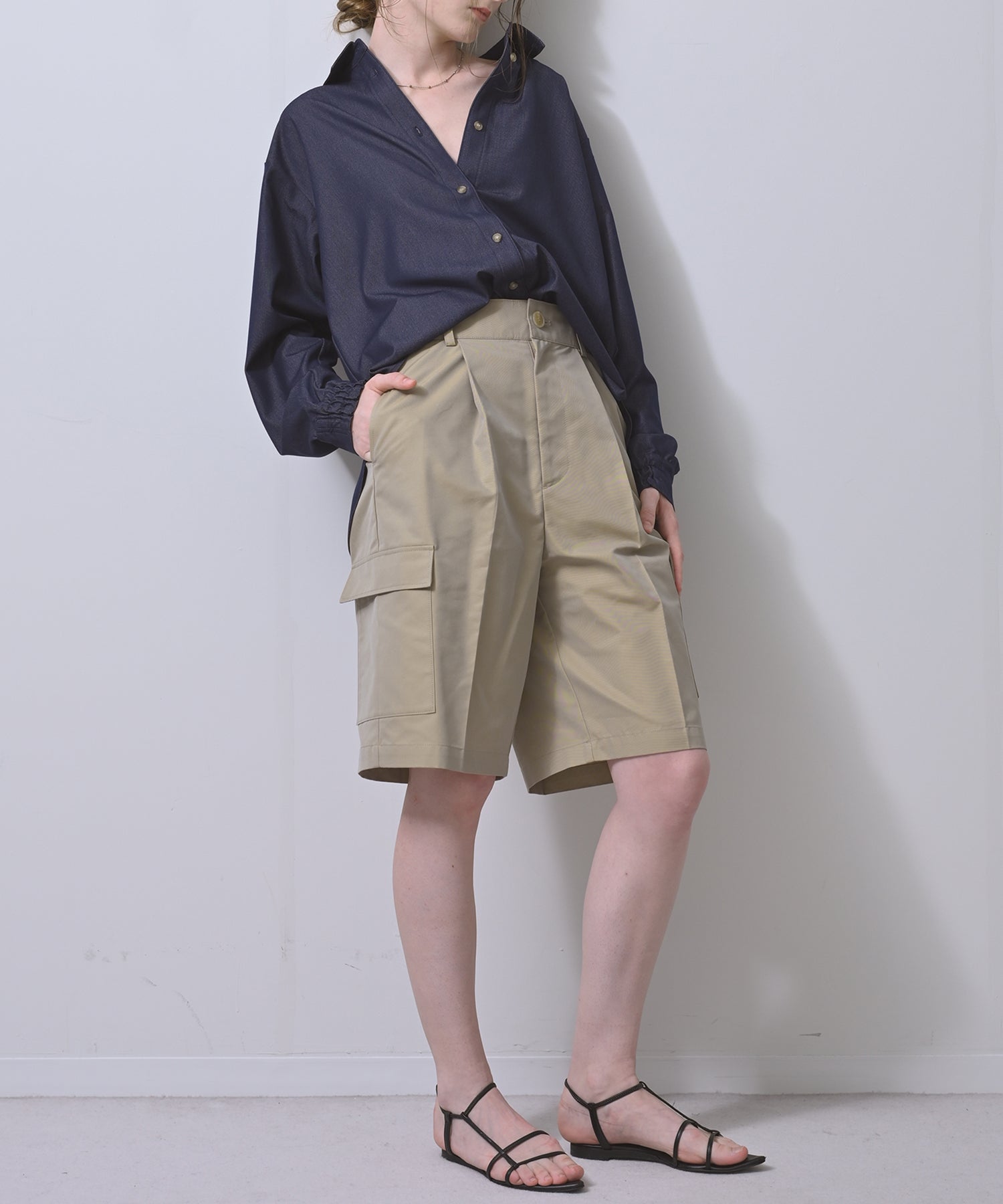 ネイビー　model：H170