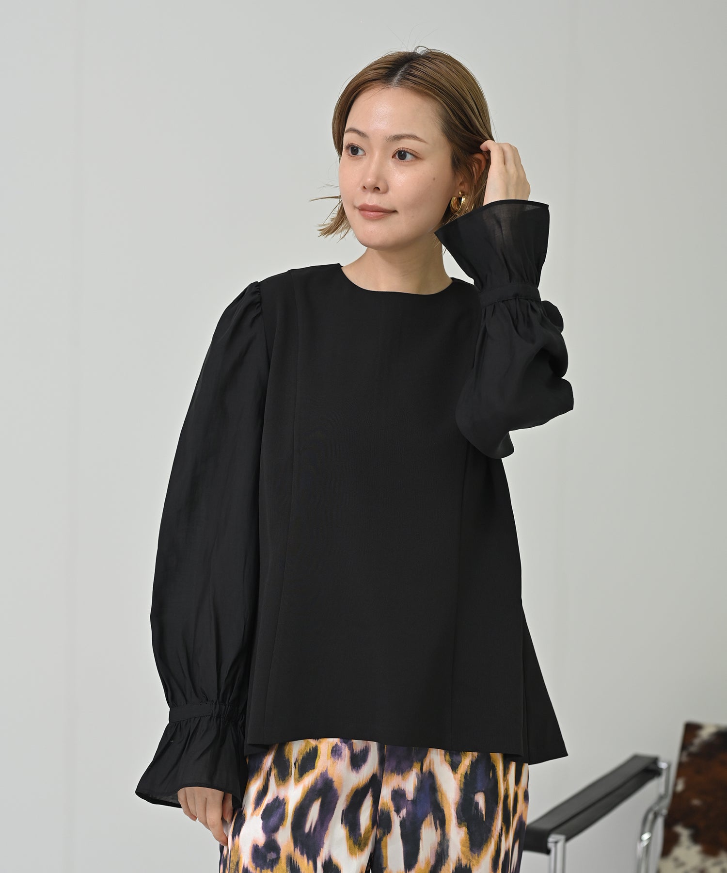 ブラウス　model：H167