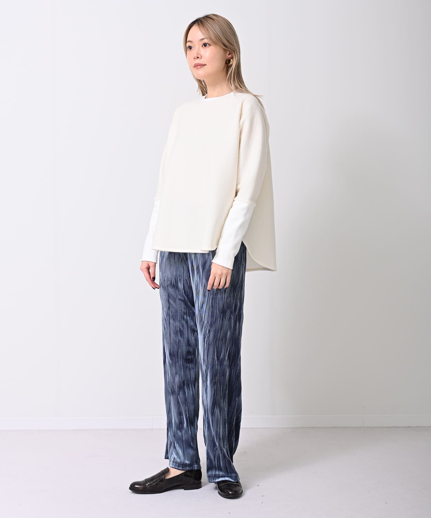 ブルーグリーン　model；H167