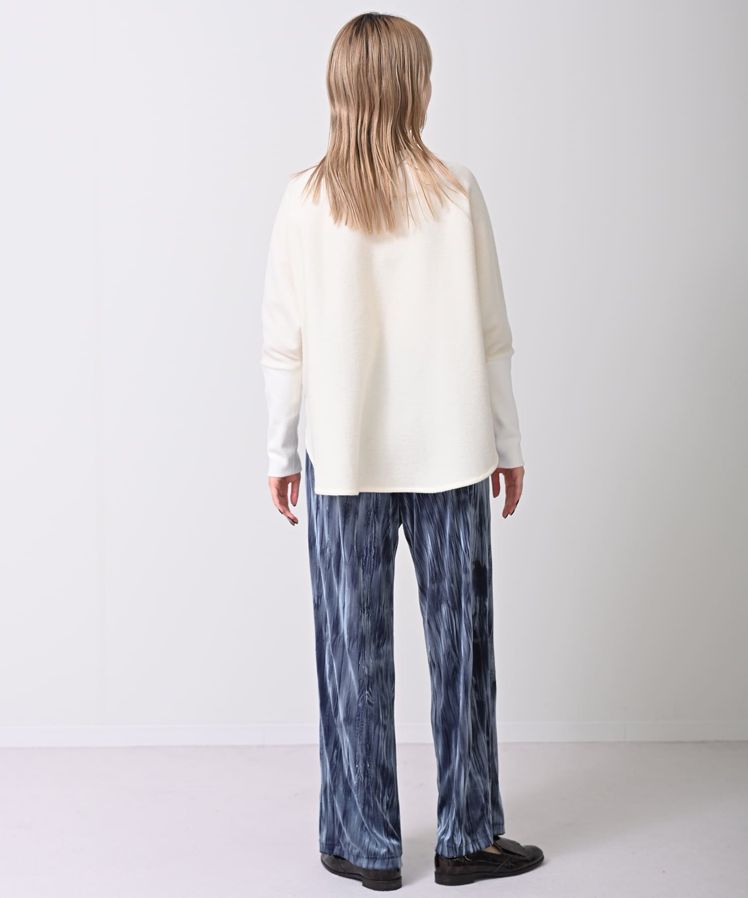 ブルーグリーン　model；H167