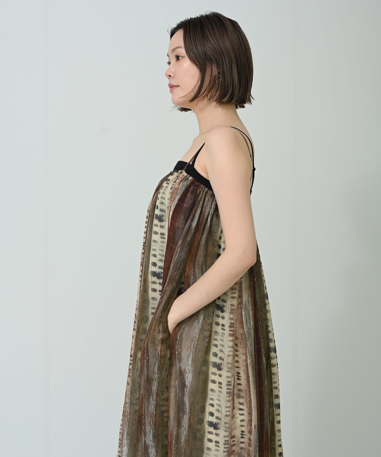 アート柄シアーキャミワンピース