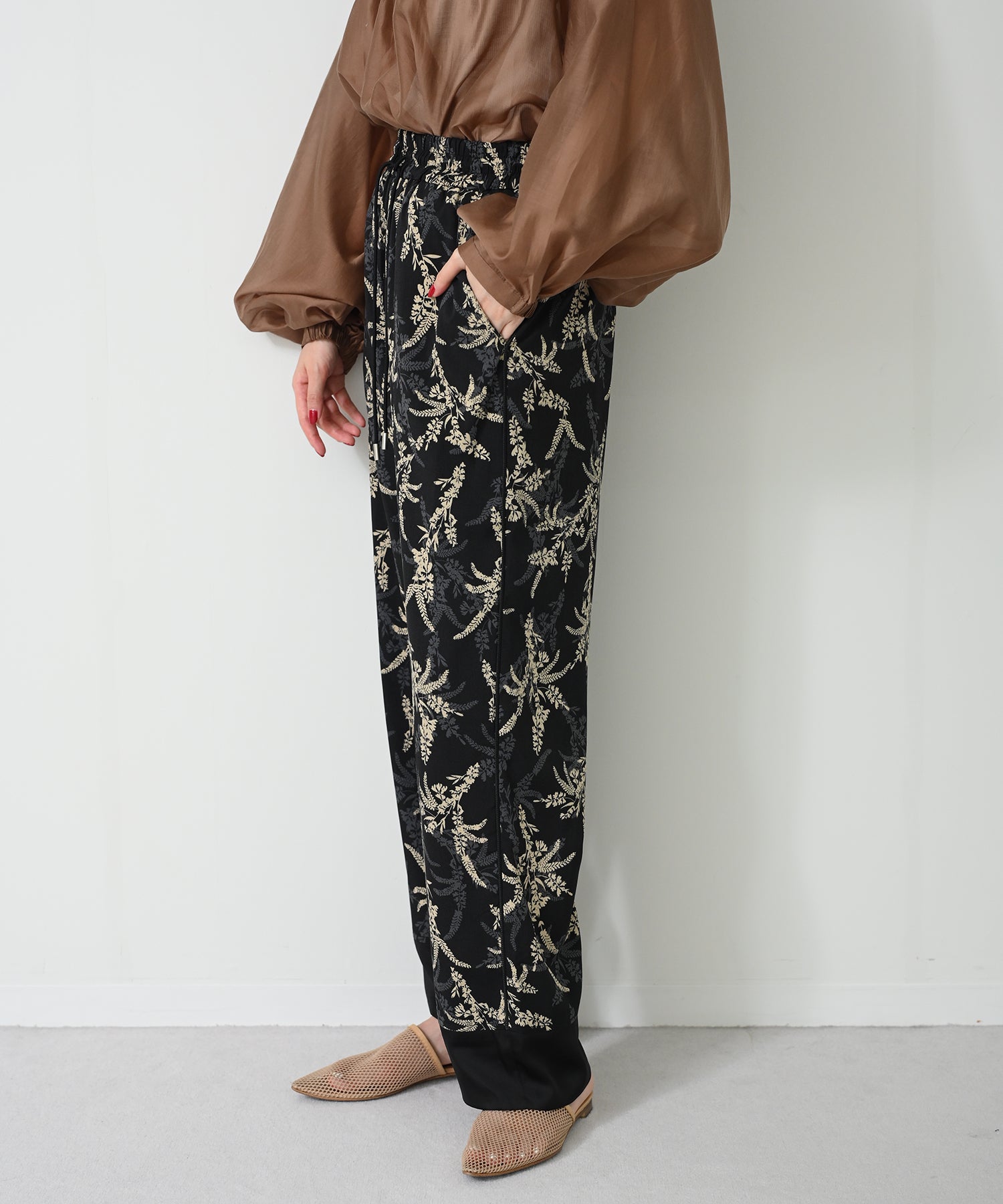 ゆう様　JSボタニカルパンツ ボタニカルサイドラインプリントパンツ