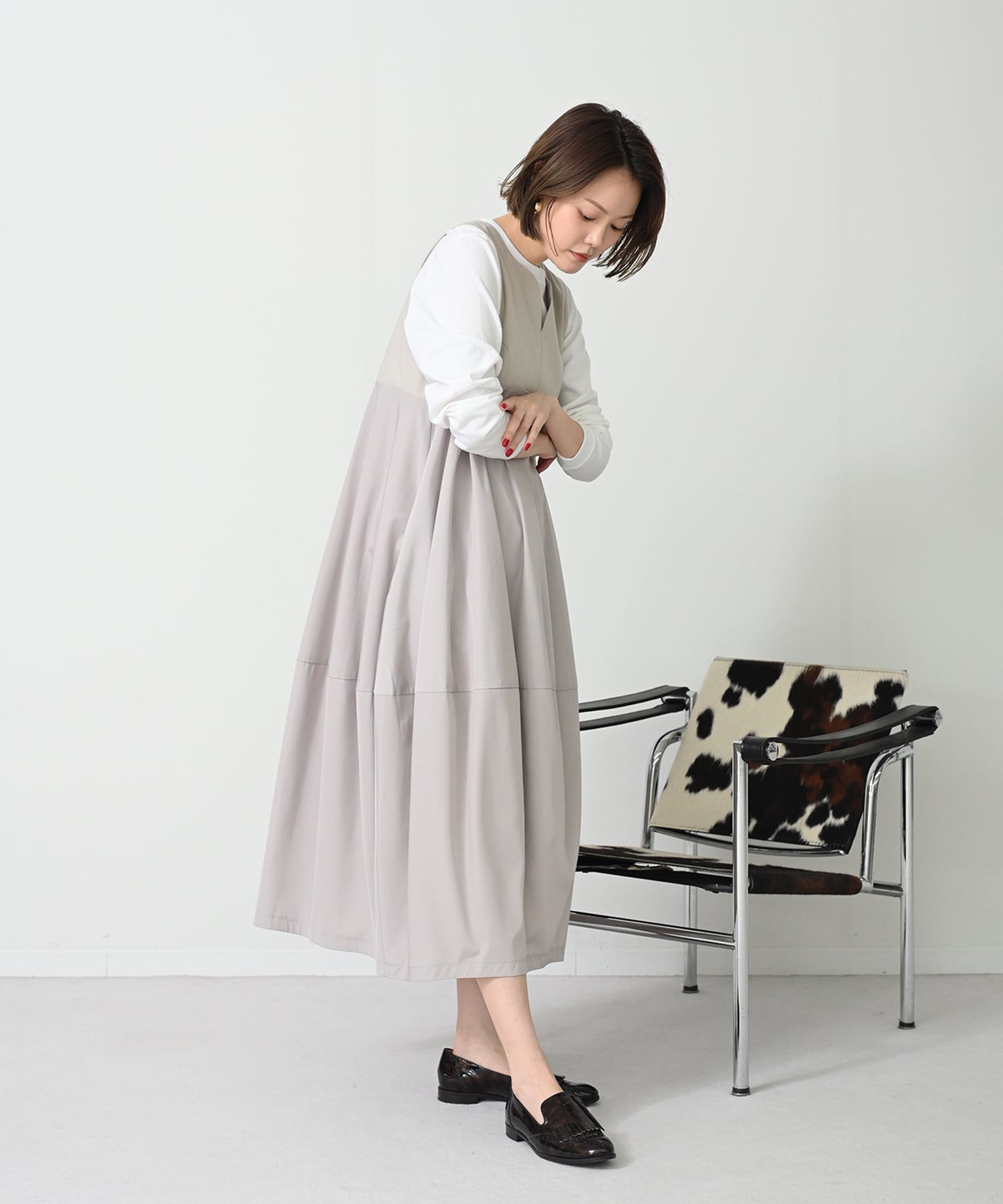 グレージュ　model：H167