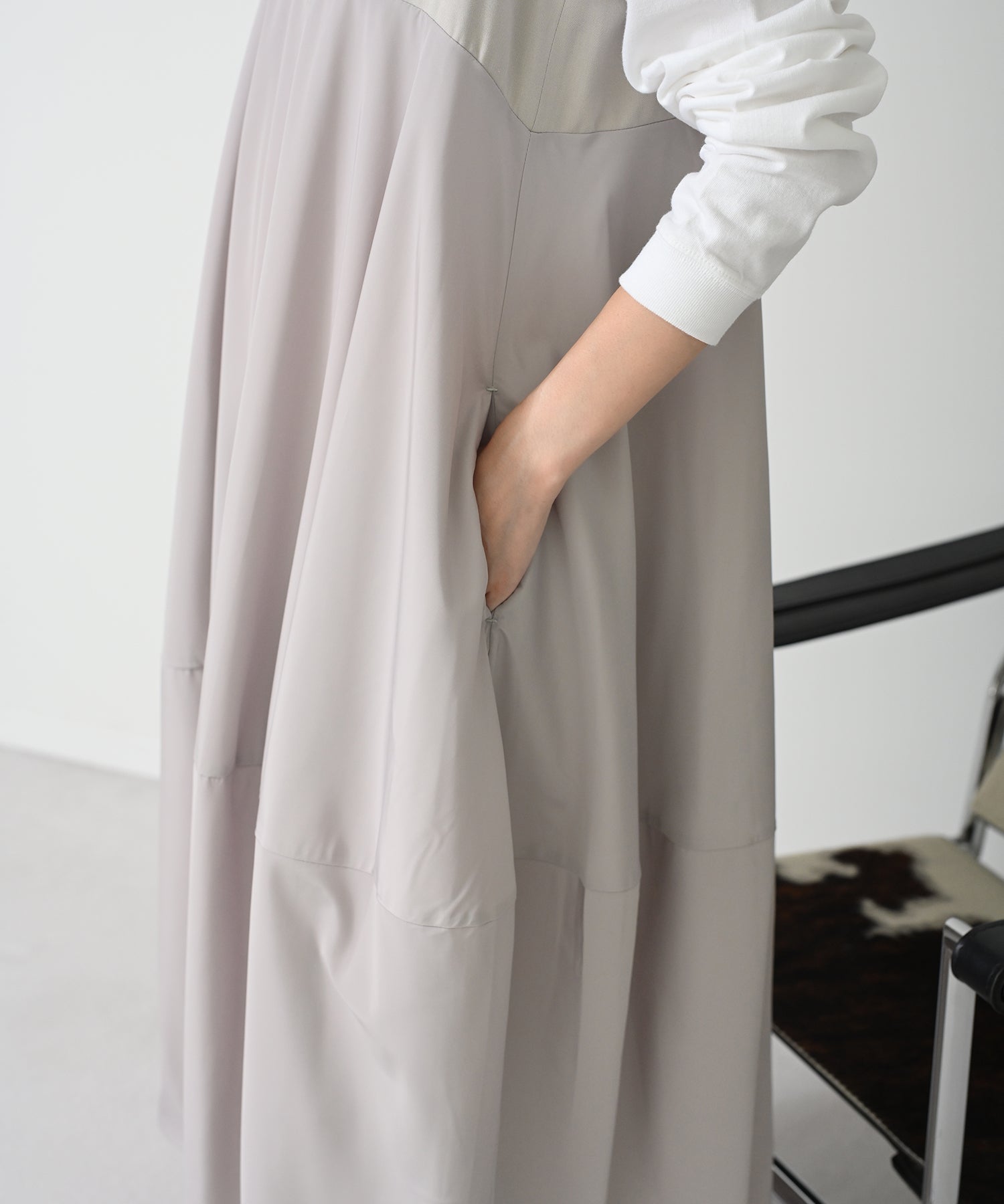 グレージュ　model：H167
