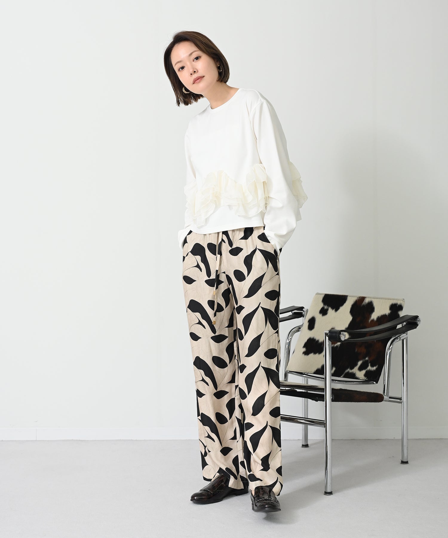 オフホワイト　model ：H167