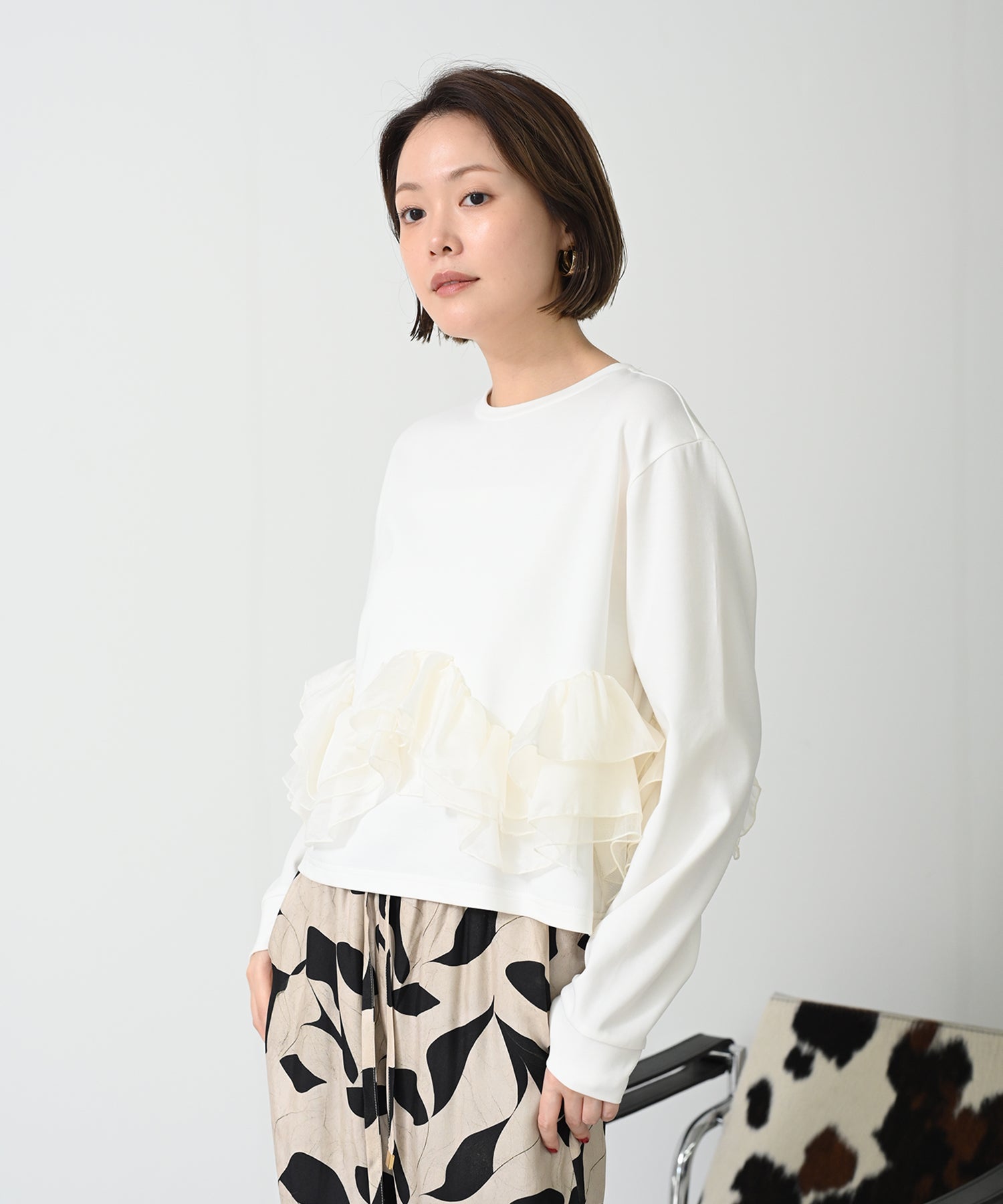 オフホワイト　model ：H167