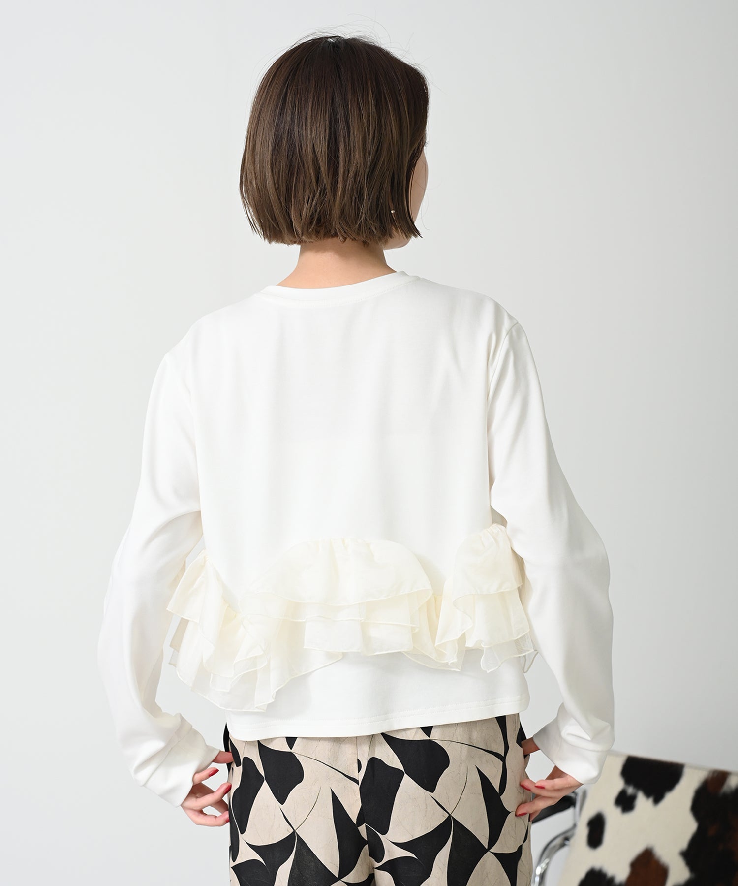 オフホワイト　model ：H167