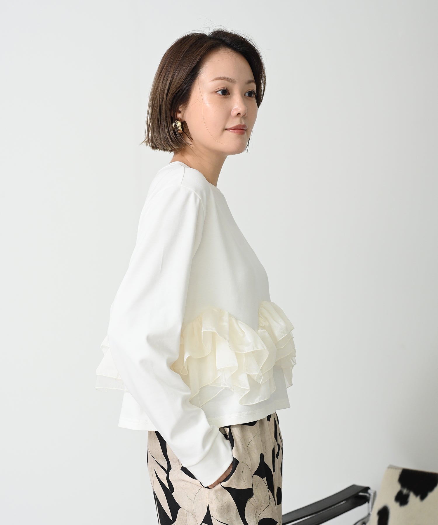 オフホワイト　model ：H167