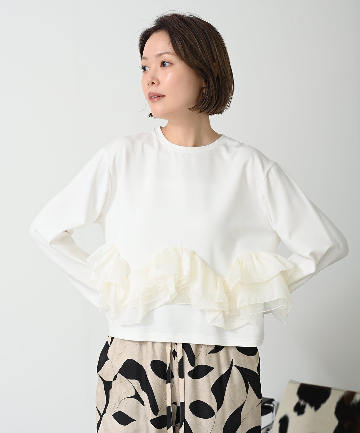 オフホワイト　model ：H167