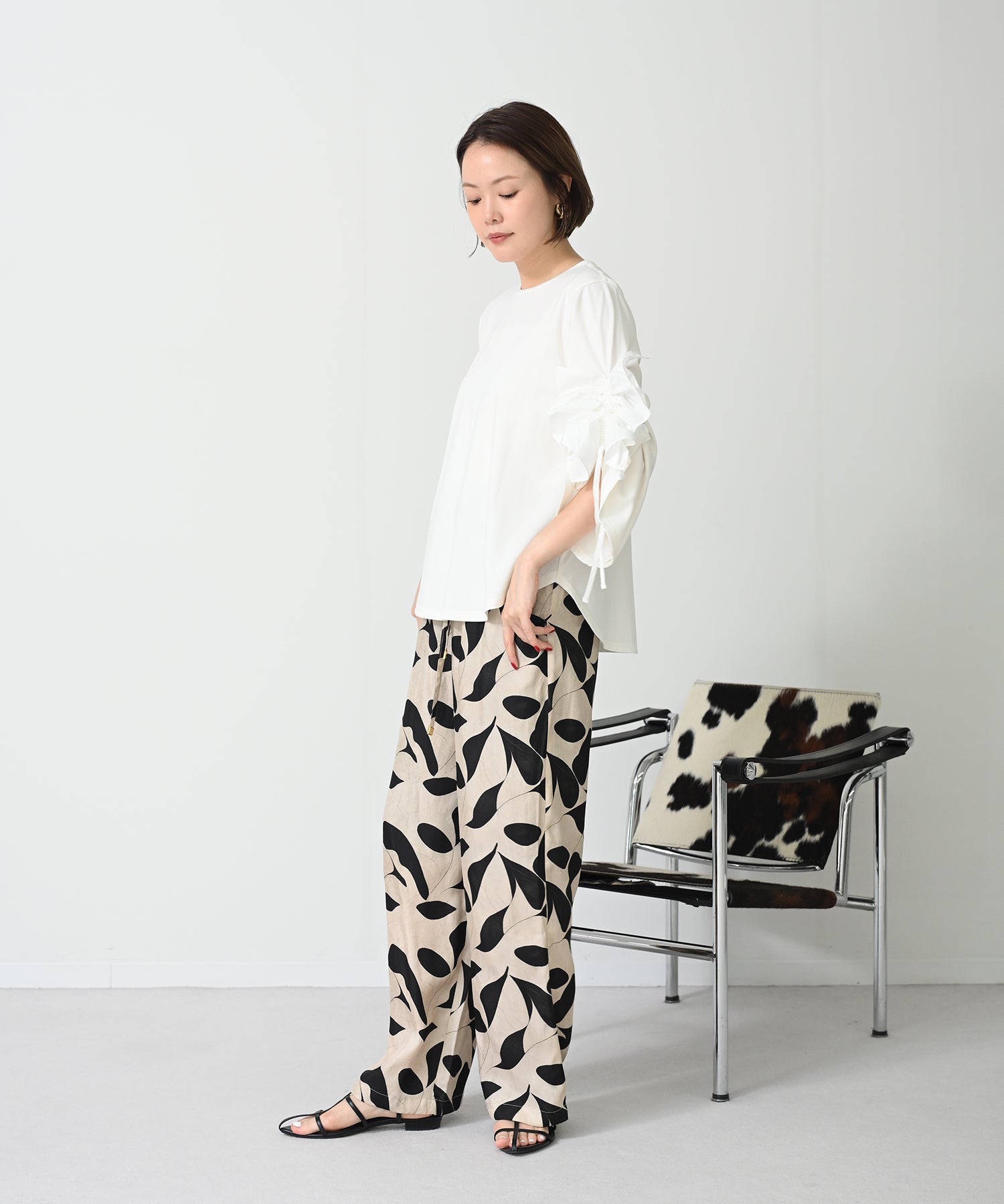 オフホワイト　model ：H167