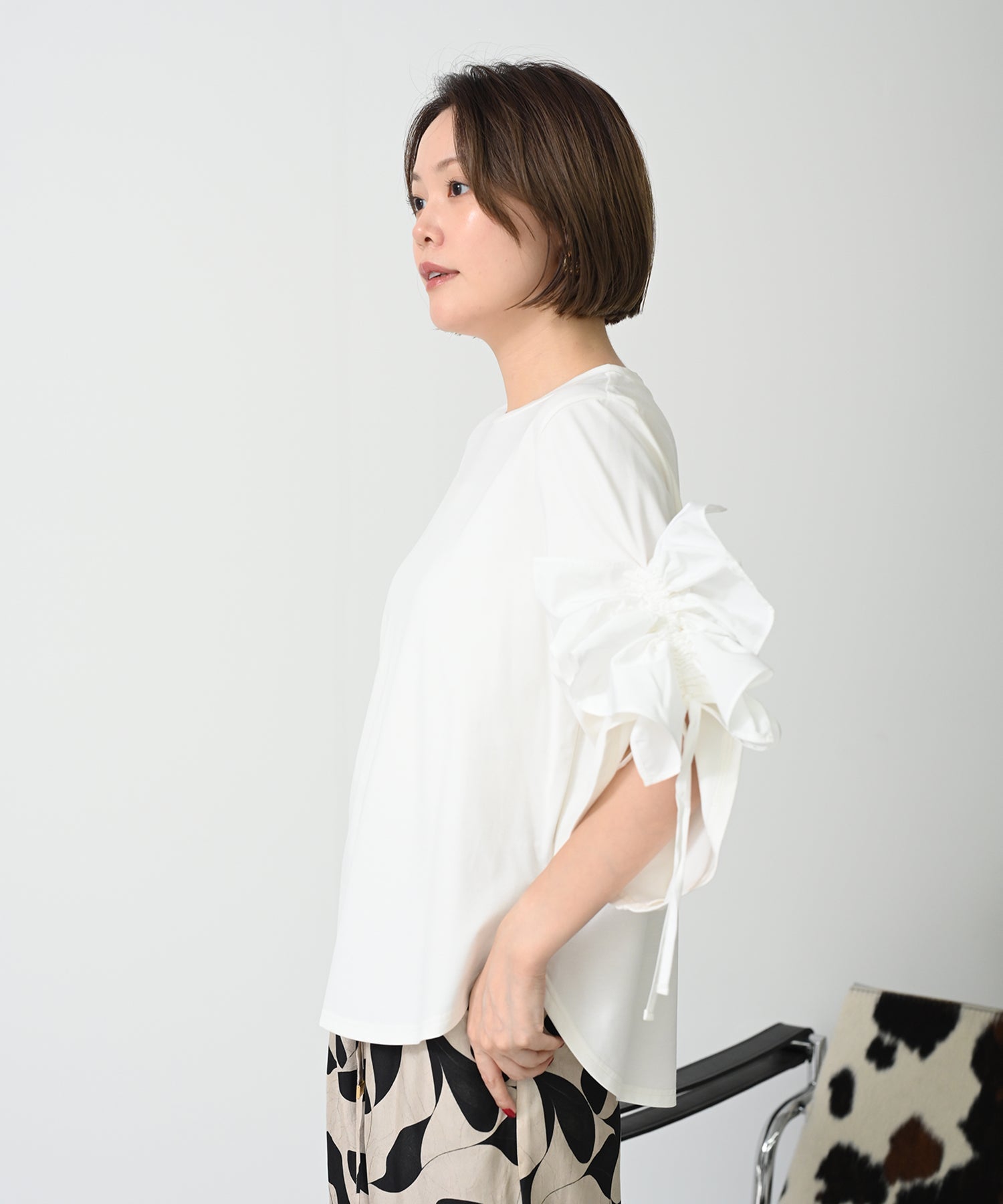 オフホワイト　model ：H167