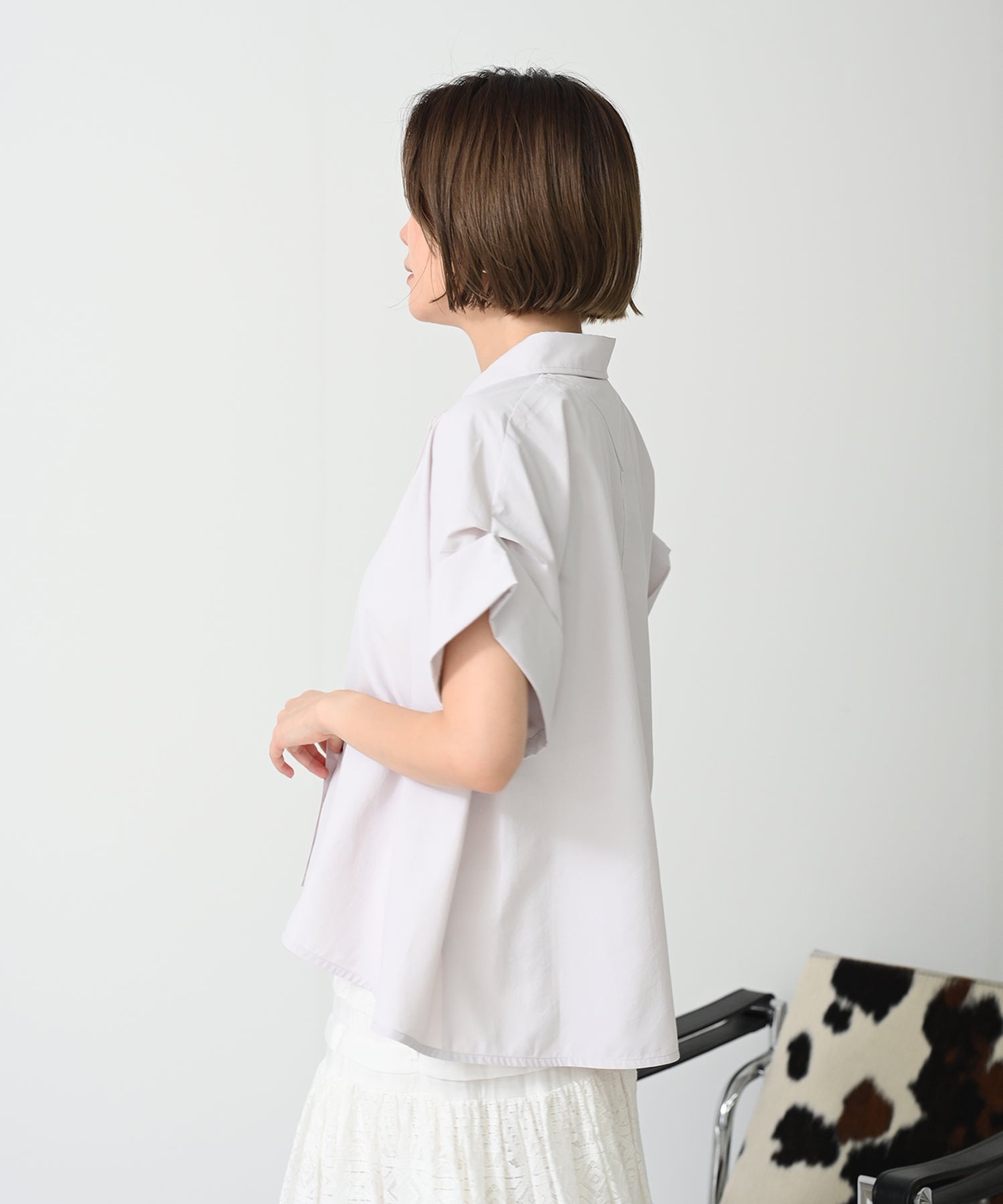 グレージュ　model：H167