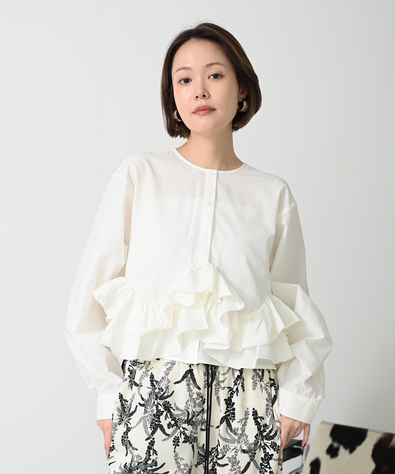 Ruffle Short Blouse