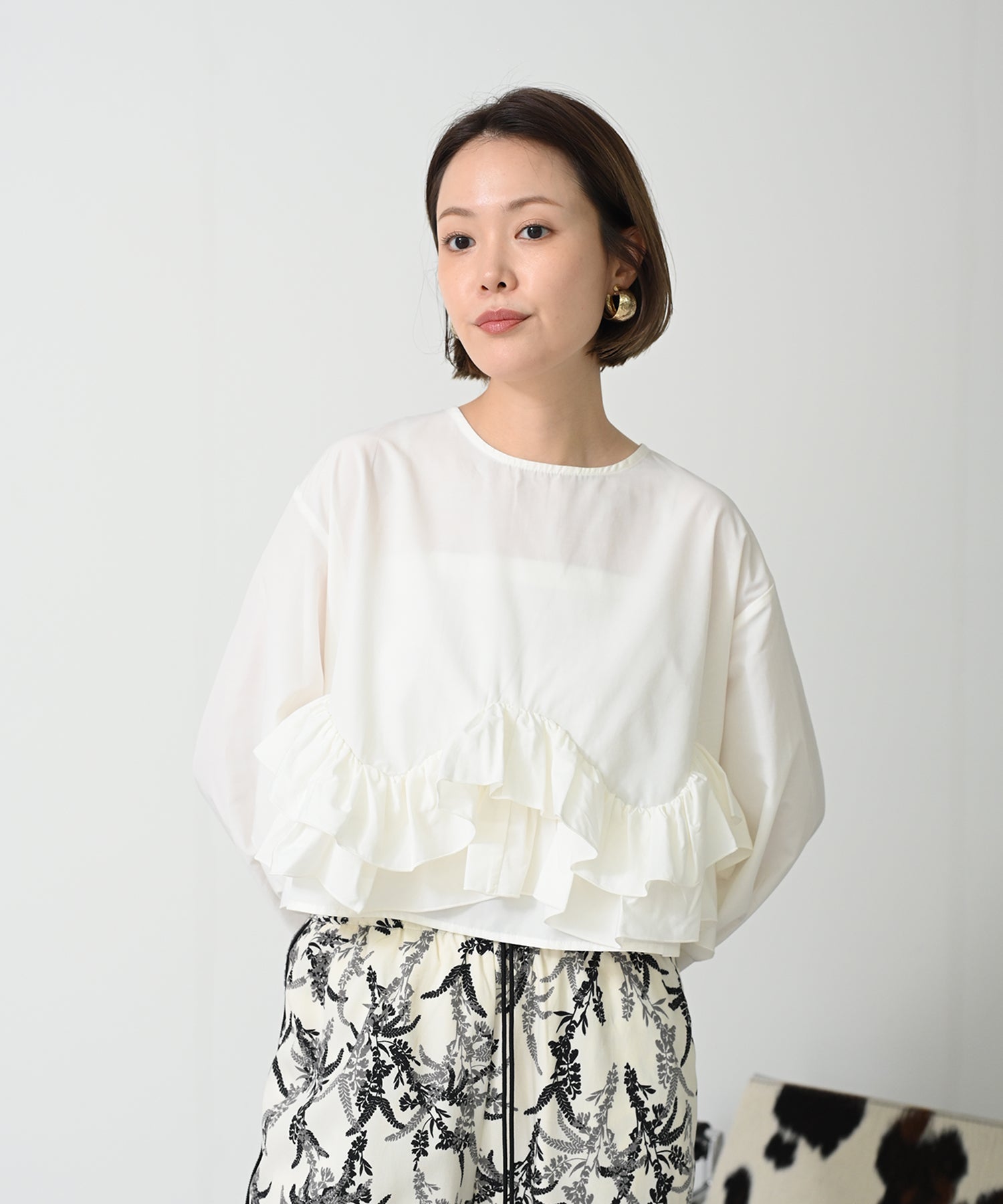 Ruffle Short Blouse