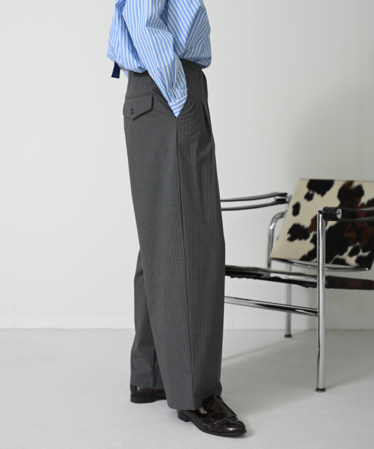 チャコール　model：H167