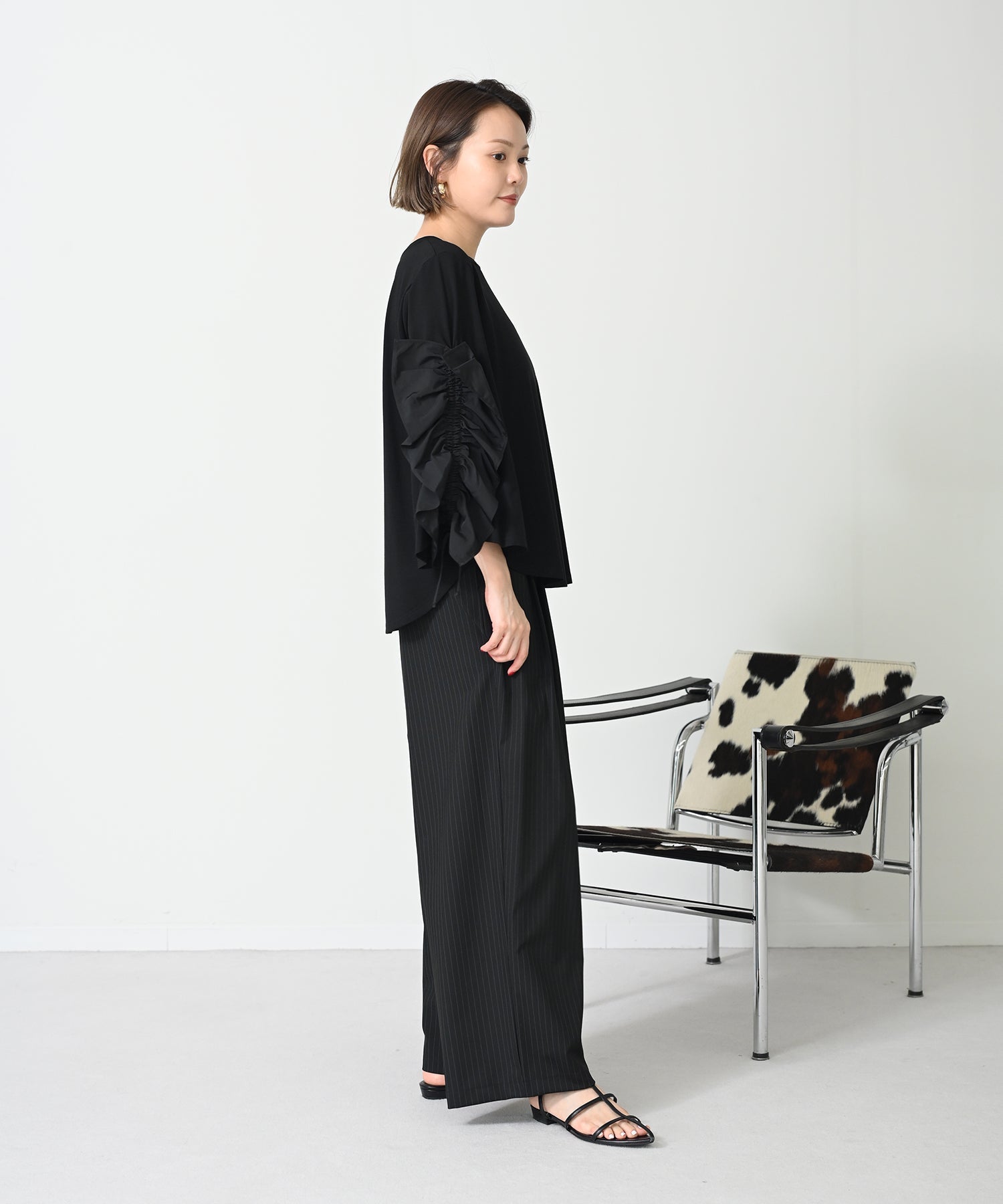 ブラック　model：H167