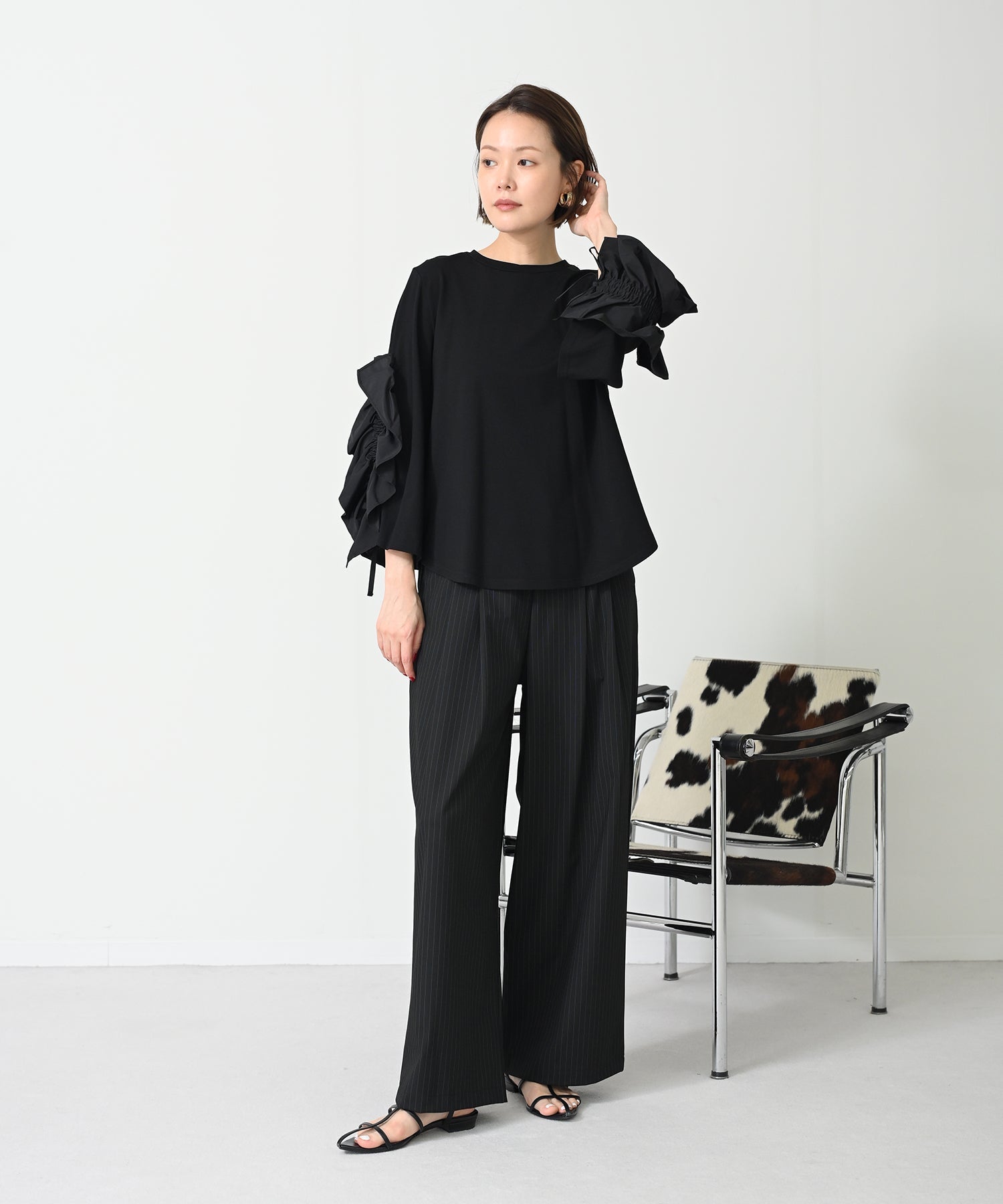 ブラック　model：H167