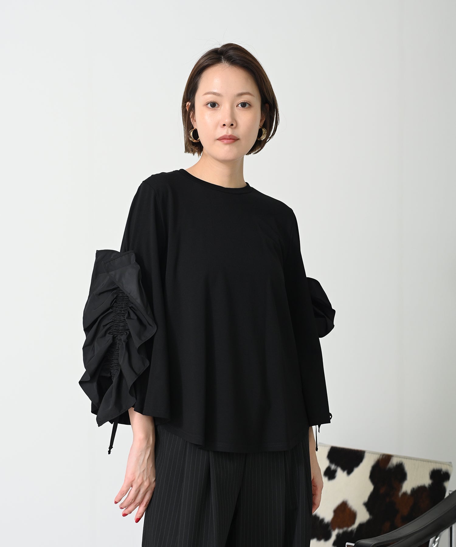 ブラック　model ：H167