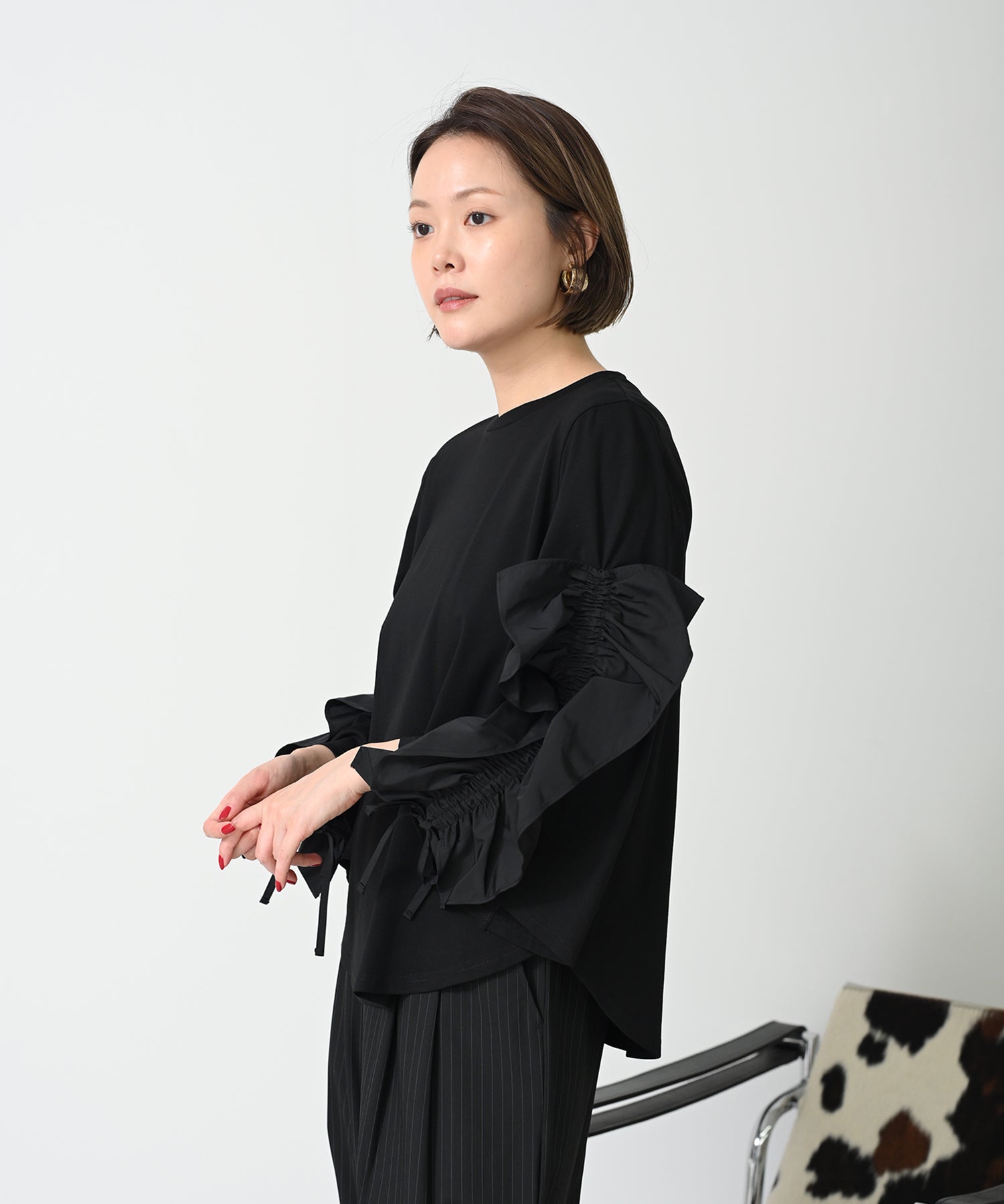 ブラック　model ：H167