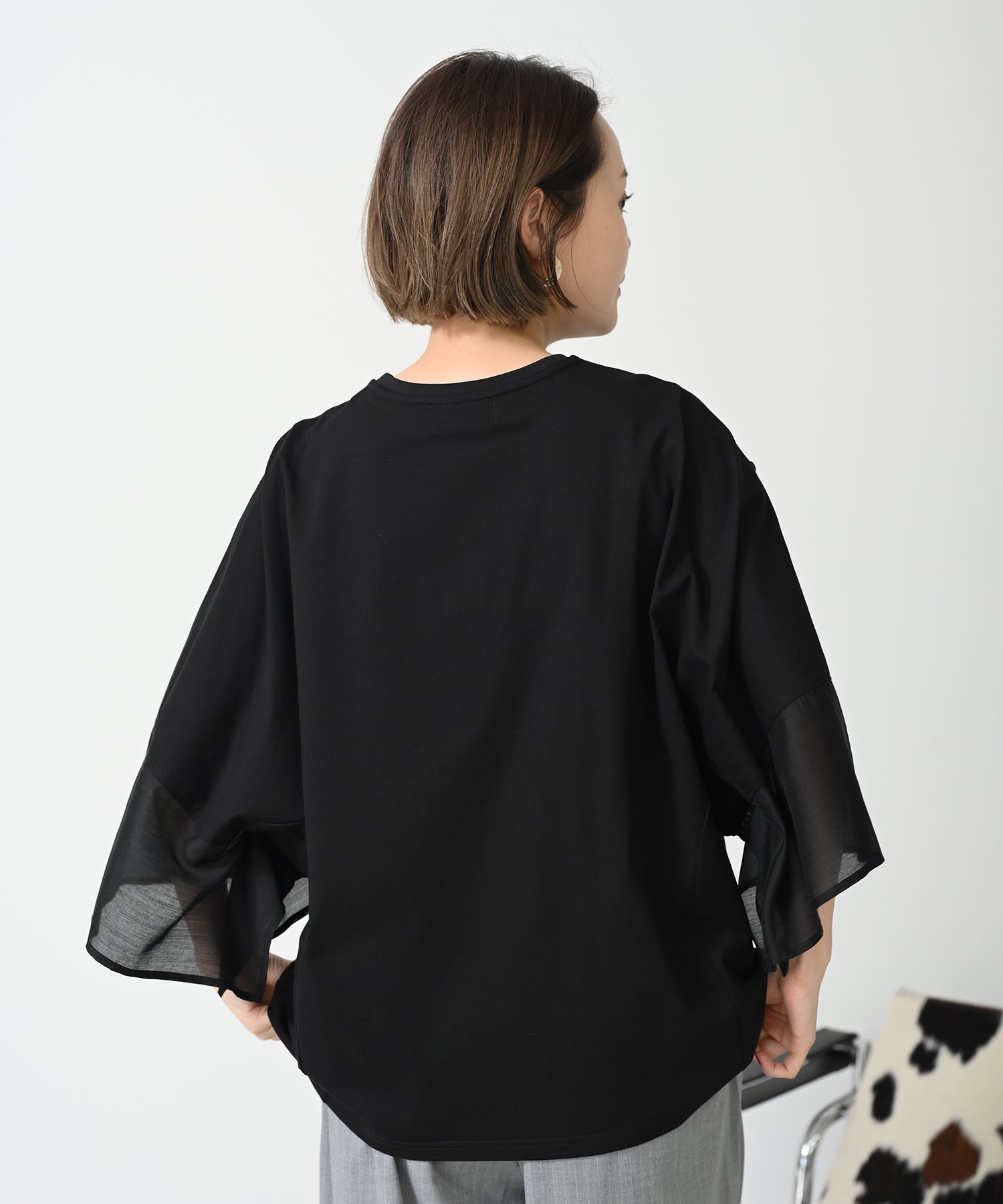 ブラック　model：H167