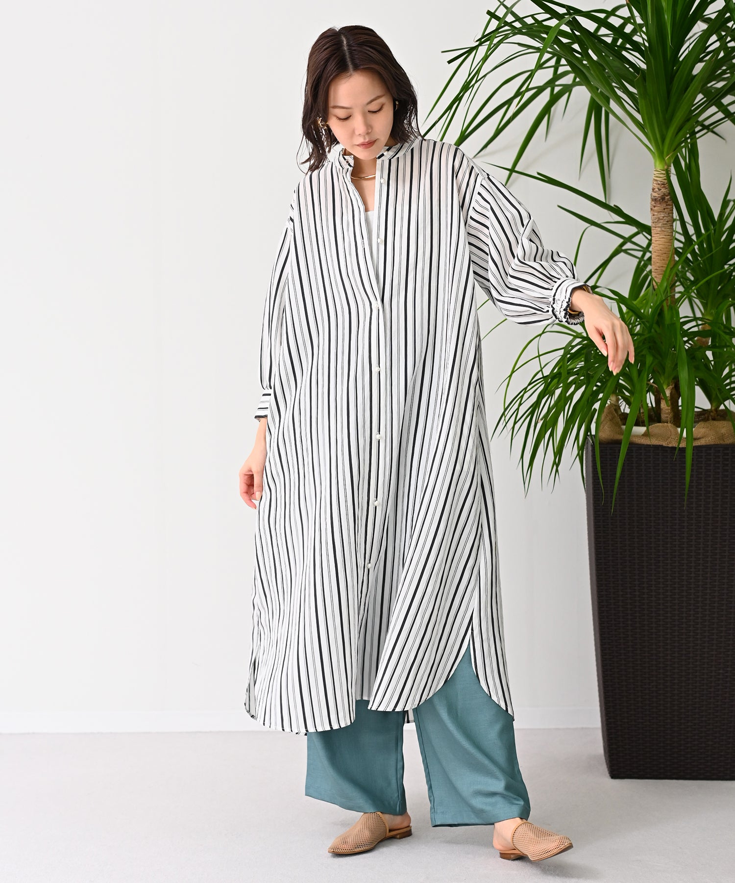 HERENCIA（ヘレンチア）の「ボタニカル サイドプリーツ カット